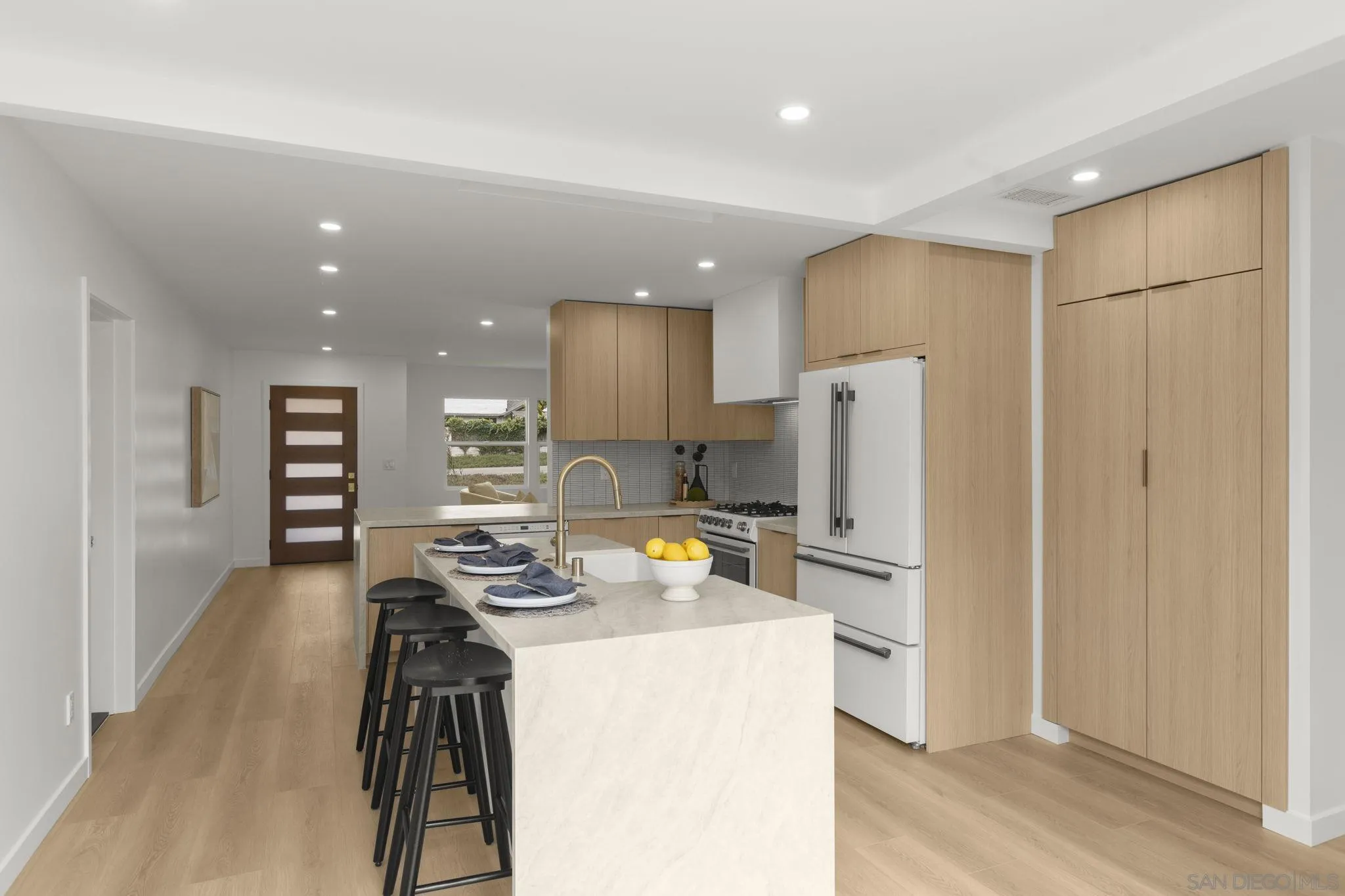 https://cdn.realtyfeed.com/cdn/127/250036565/c1b38ed835a585ab5128d17cc1811a4c.webp