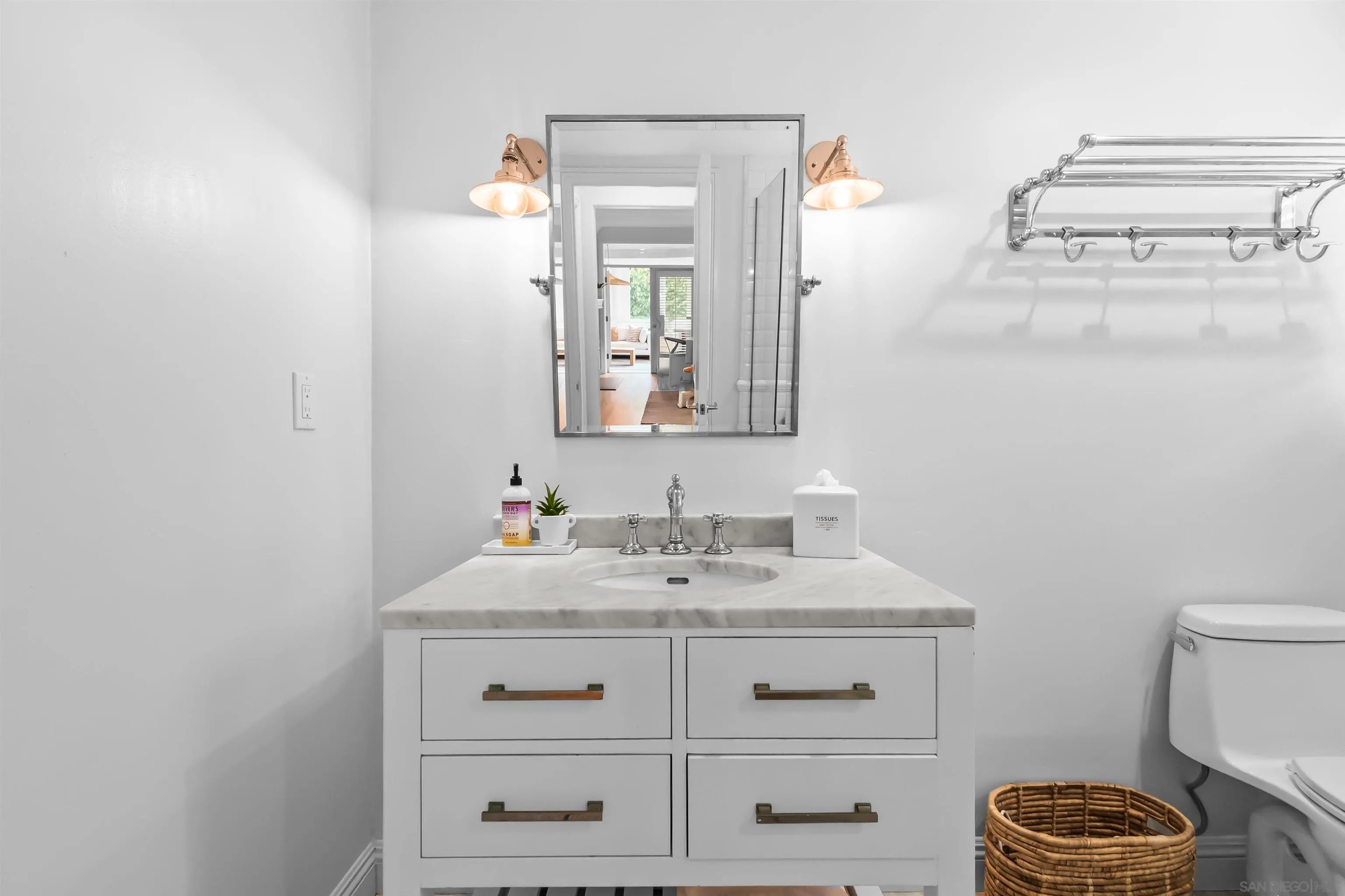 https://cdn.realtyfeed.com/cdn/127/250036566/075f0ea2fb186979eb646008bfdaac71.webp