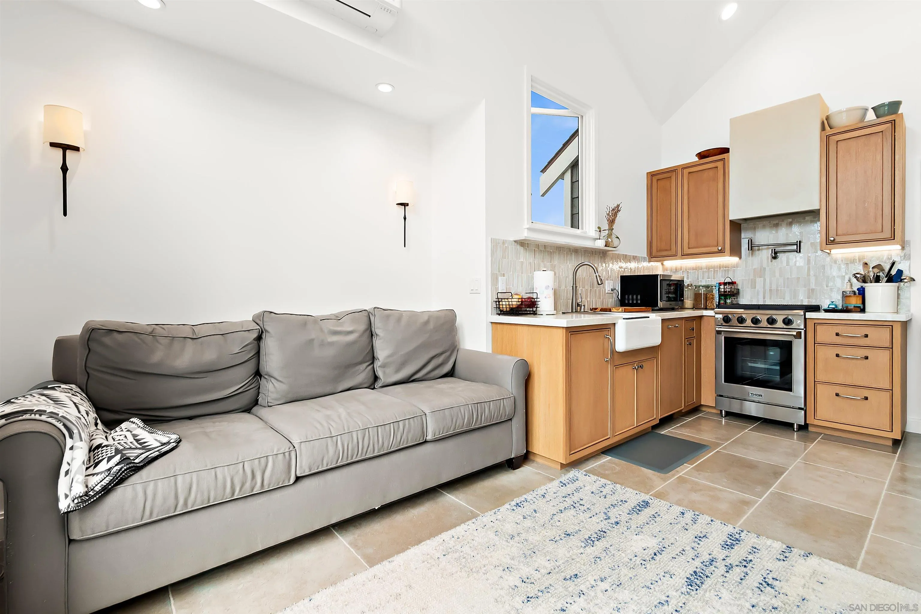 https://cdn.realtyfeed.com/cdn/127/250036566/1ffa83a1582d3d10e0894efd4d288e3e.webp