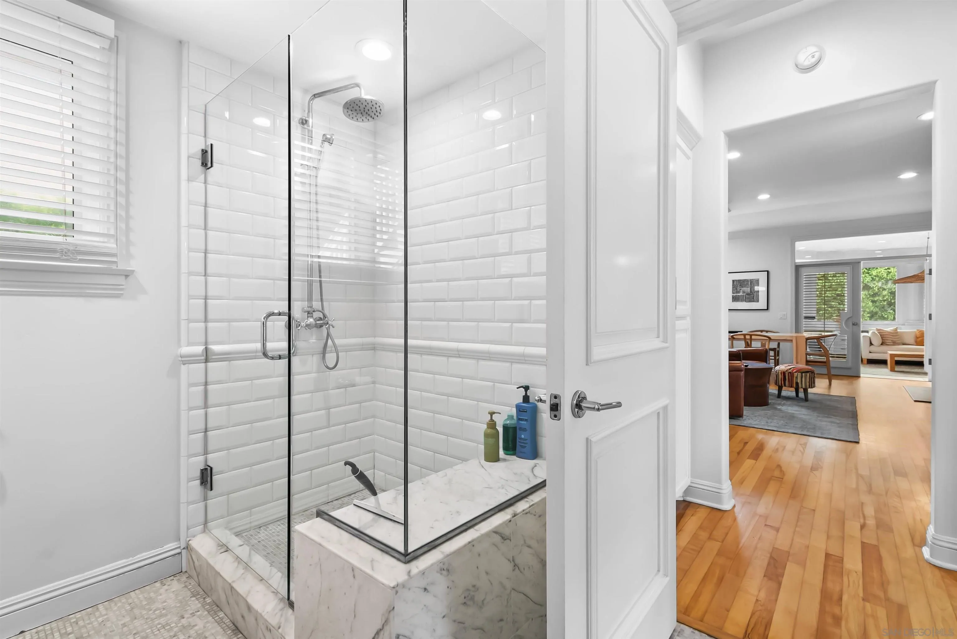 https://cdn.realtyfeed.com/cdn/127/250036566/2208cab9e85553b797a6233f45c1f7cc.webp