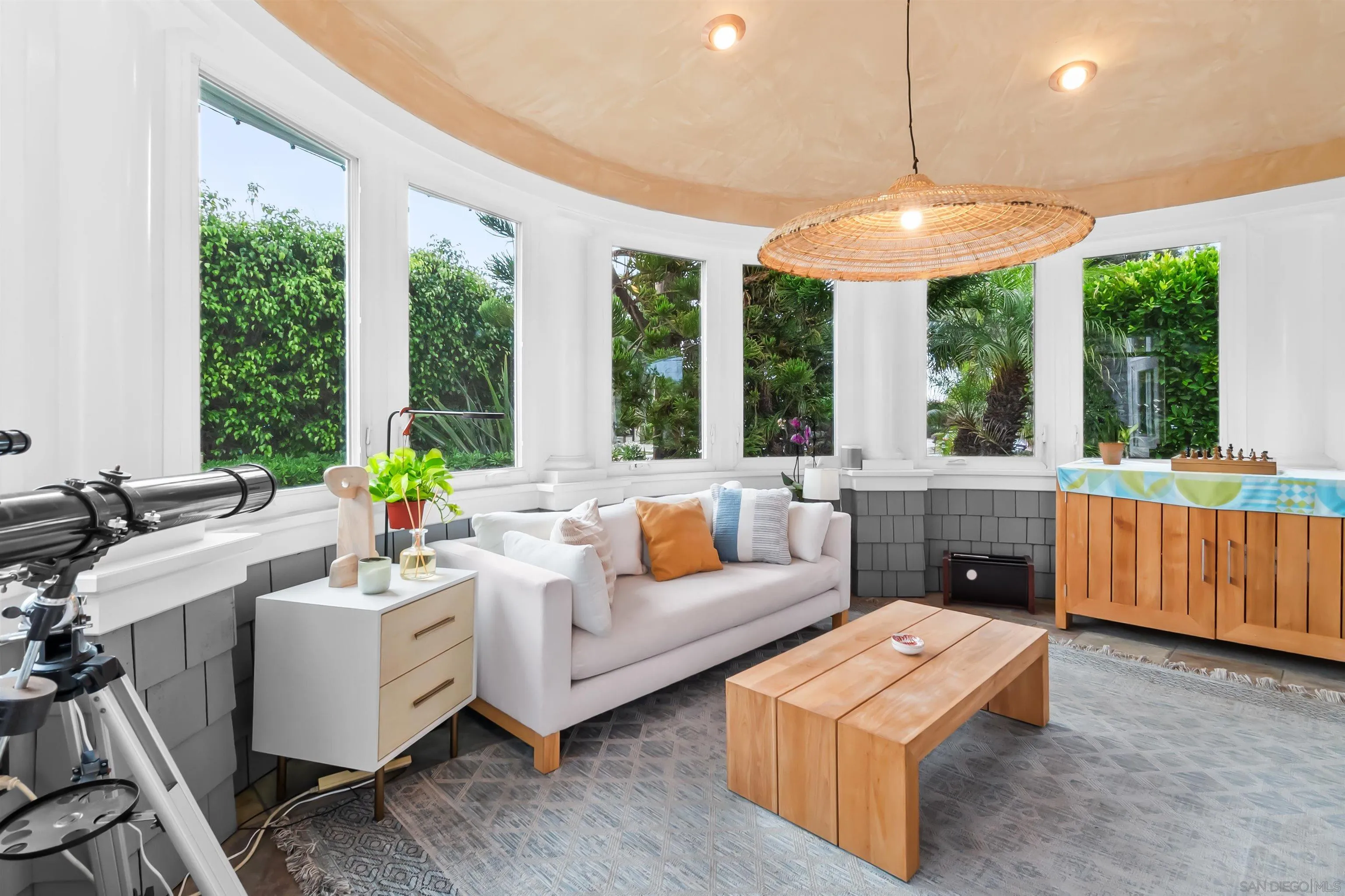https://cdn.realtyfeed.com/cdn/127/250036566/74b94b52175b6dbbbc8de72d39f2c9e4.webp