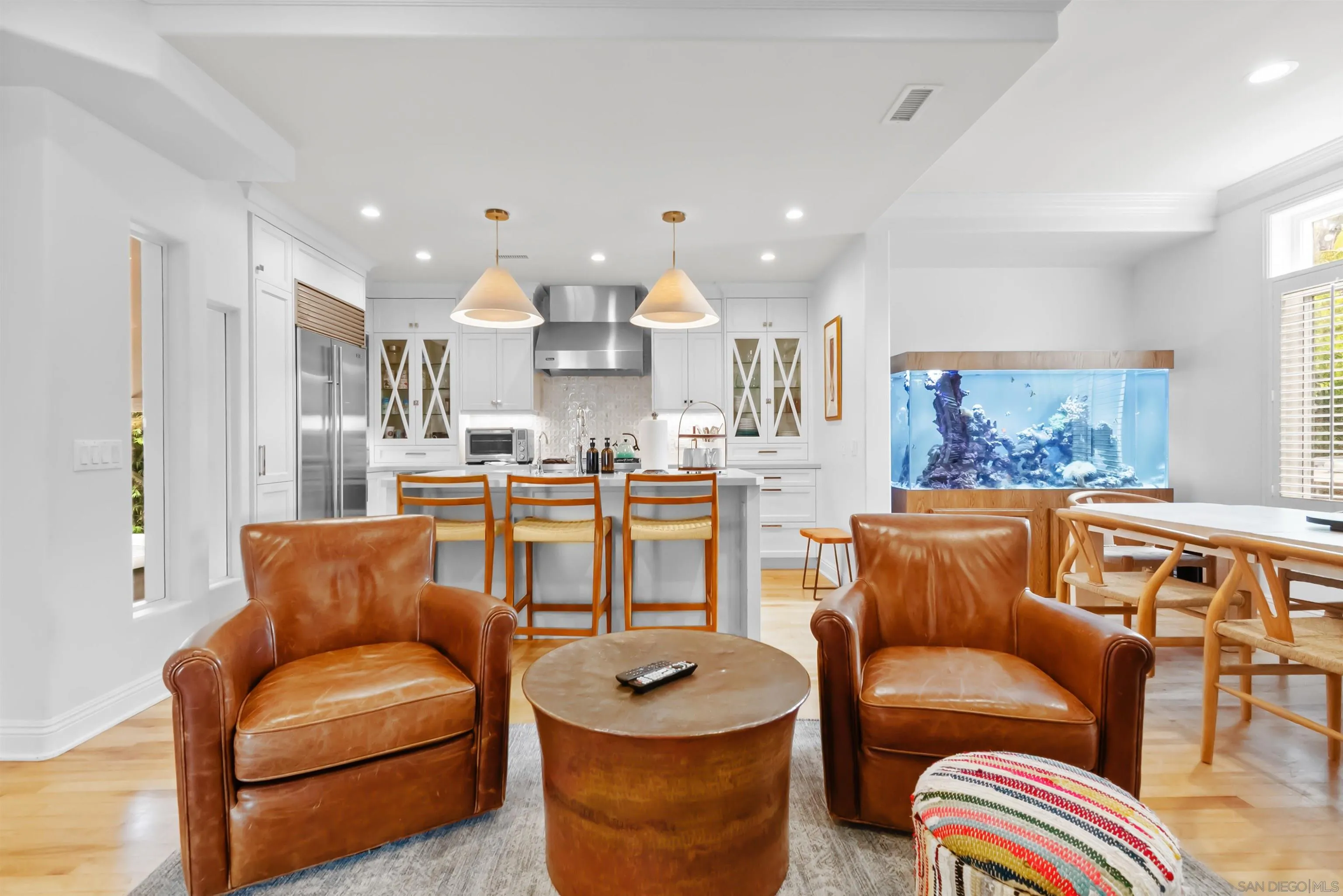 https://cdn.realtyfeed.com/cdn/127/250036566/8b27e5eafda803684a1764fc5233d1af.webp
