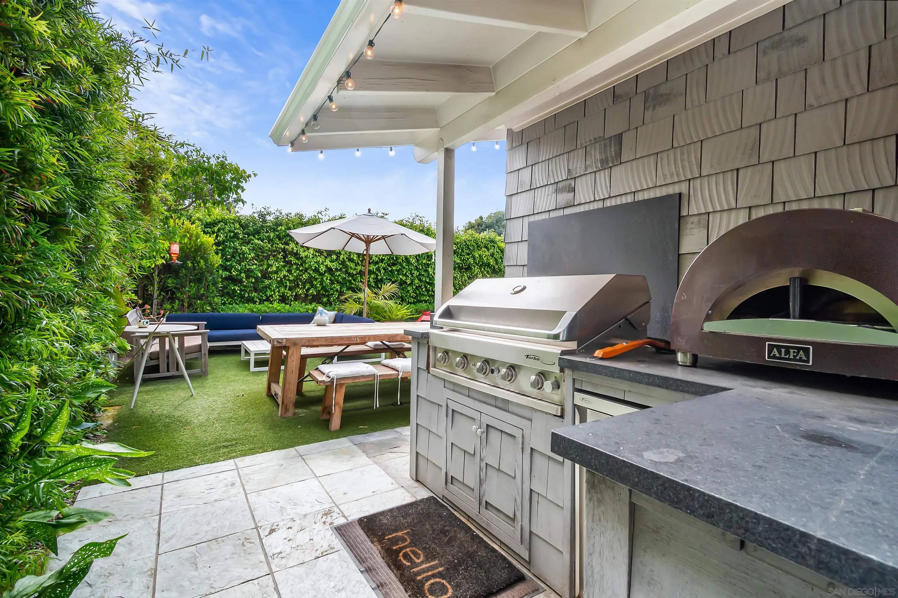 https://cdn.realtyfeed.com/cdn/127/250036566/a42e13d33dc253655ff682620ea41df4.webp