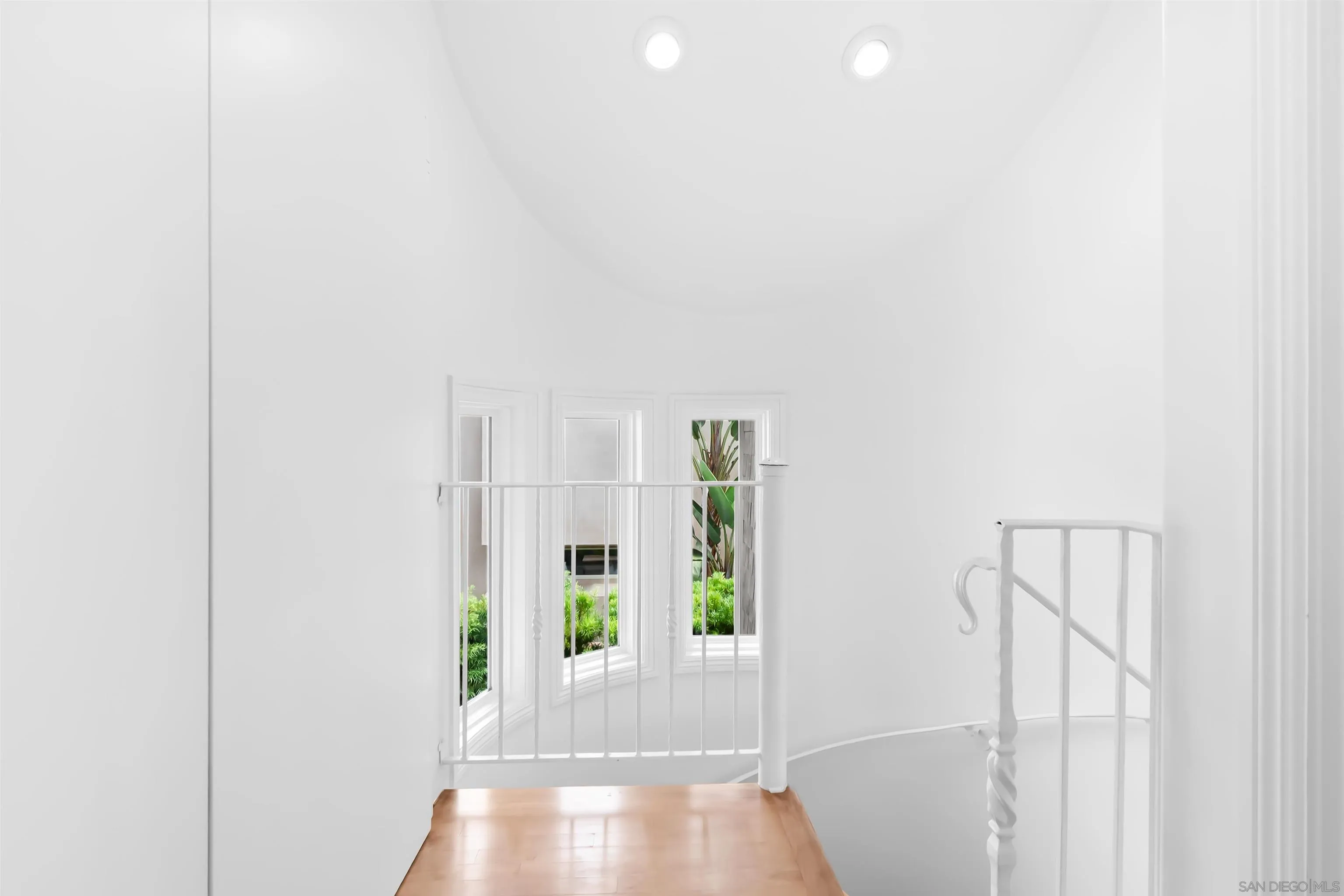 https://cdn.realtyfeed.com/cdn/127/250036566/a87dca2f516105120d59e69b3e59f098.webp