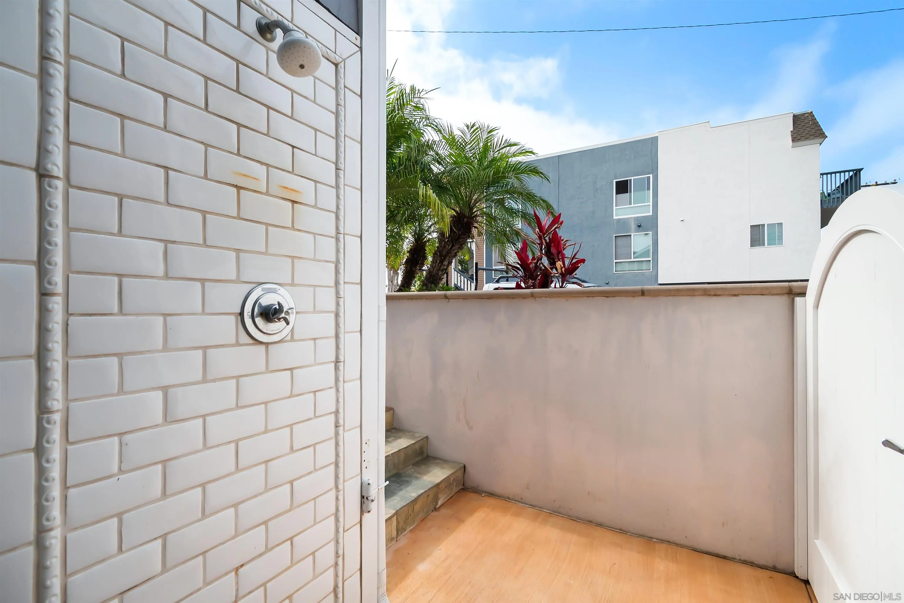 https://cdn.realtyfeed.com/cdn/127/250036566/ad37937a6f7eeb800d3ddfa2adf155d2.webp