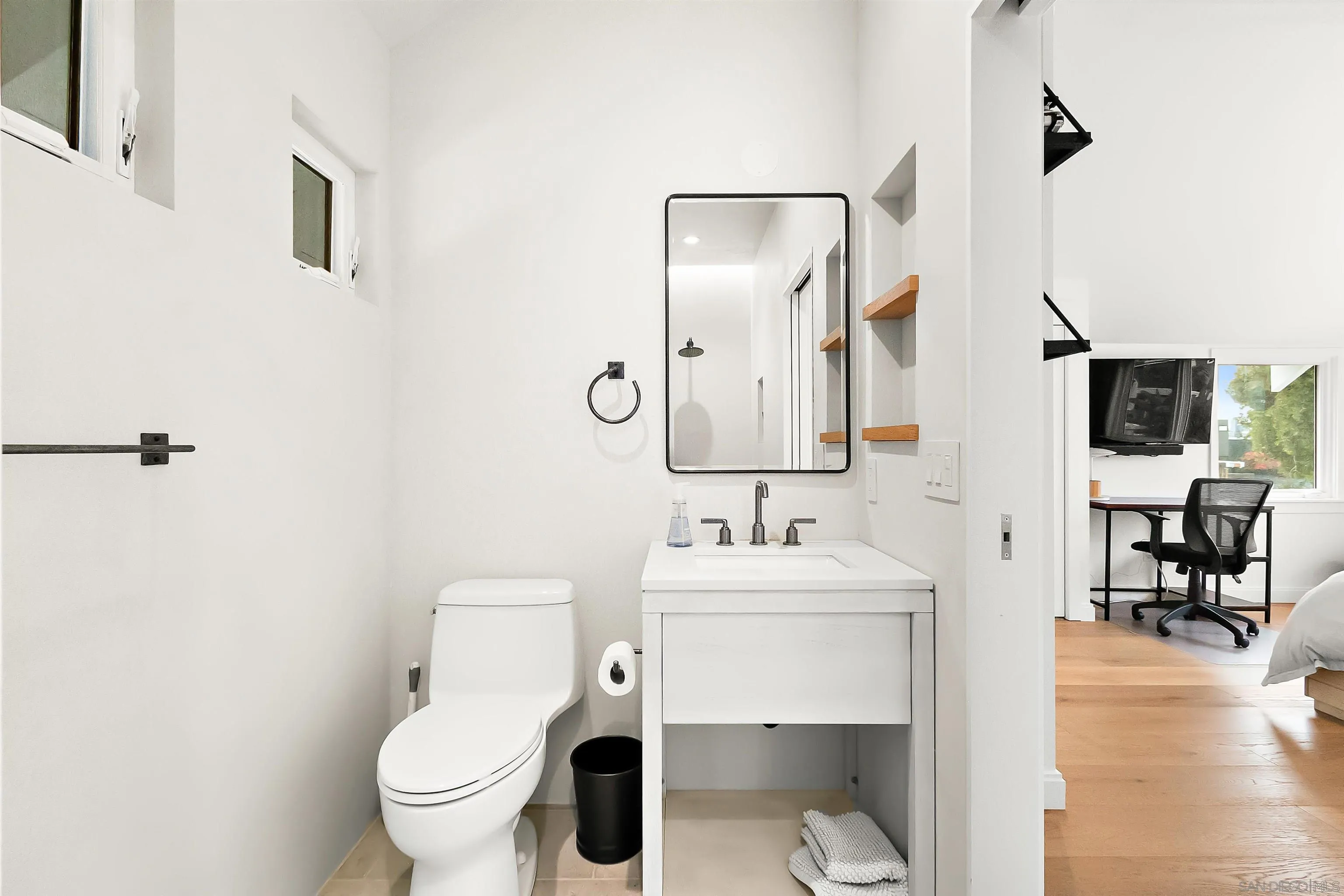 https://cdn.realtyfeed.com/cdn/127/250036566/d47e1fdc1ca91b2b0ff7616d435d1adc.webp