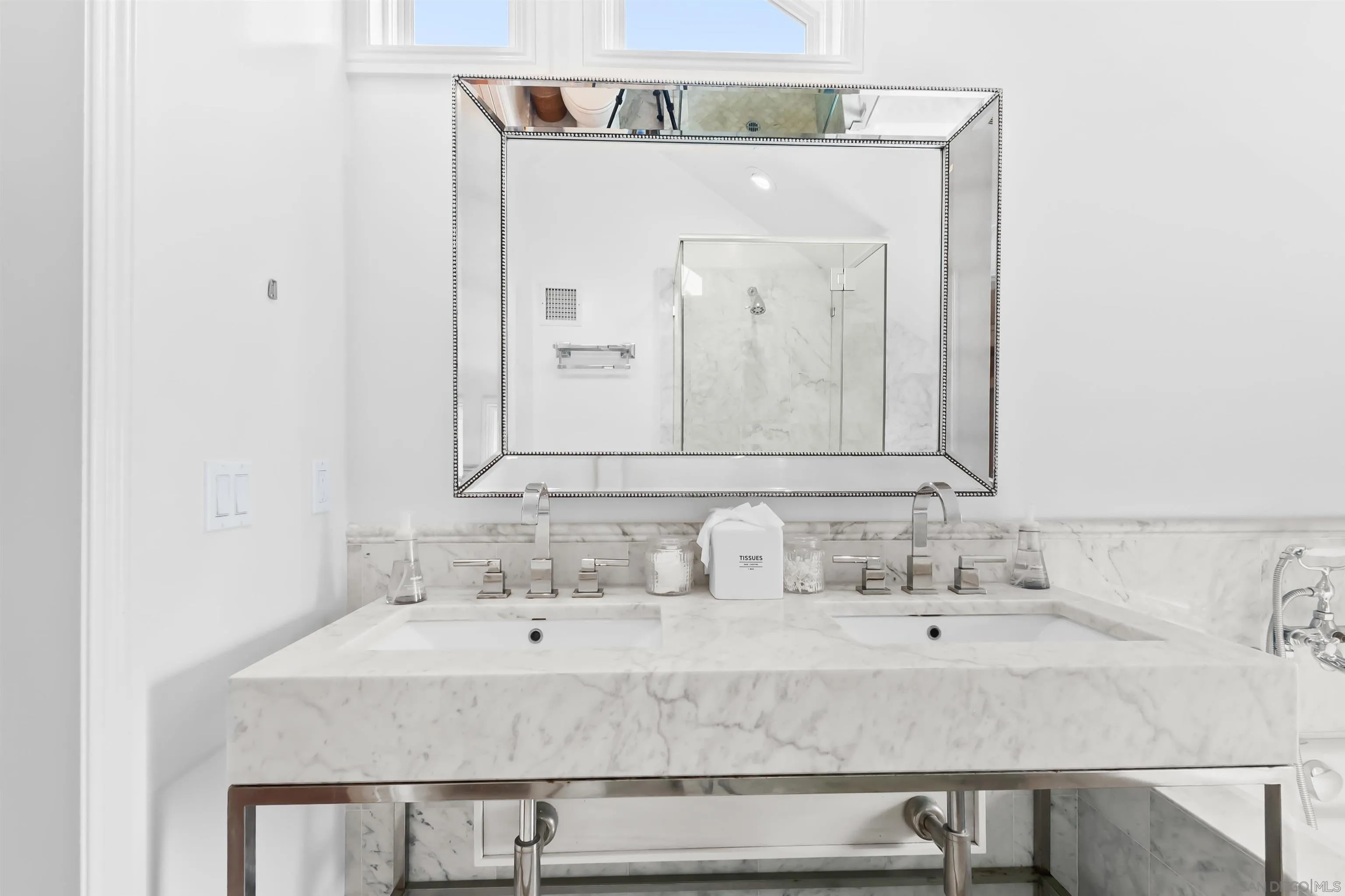 https://cdn.realtyfeed.com/cdn/127/250036566/e49f2cba857e725a8db7fafc5f93e571.webp