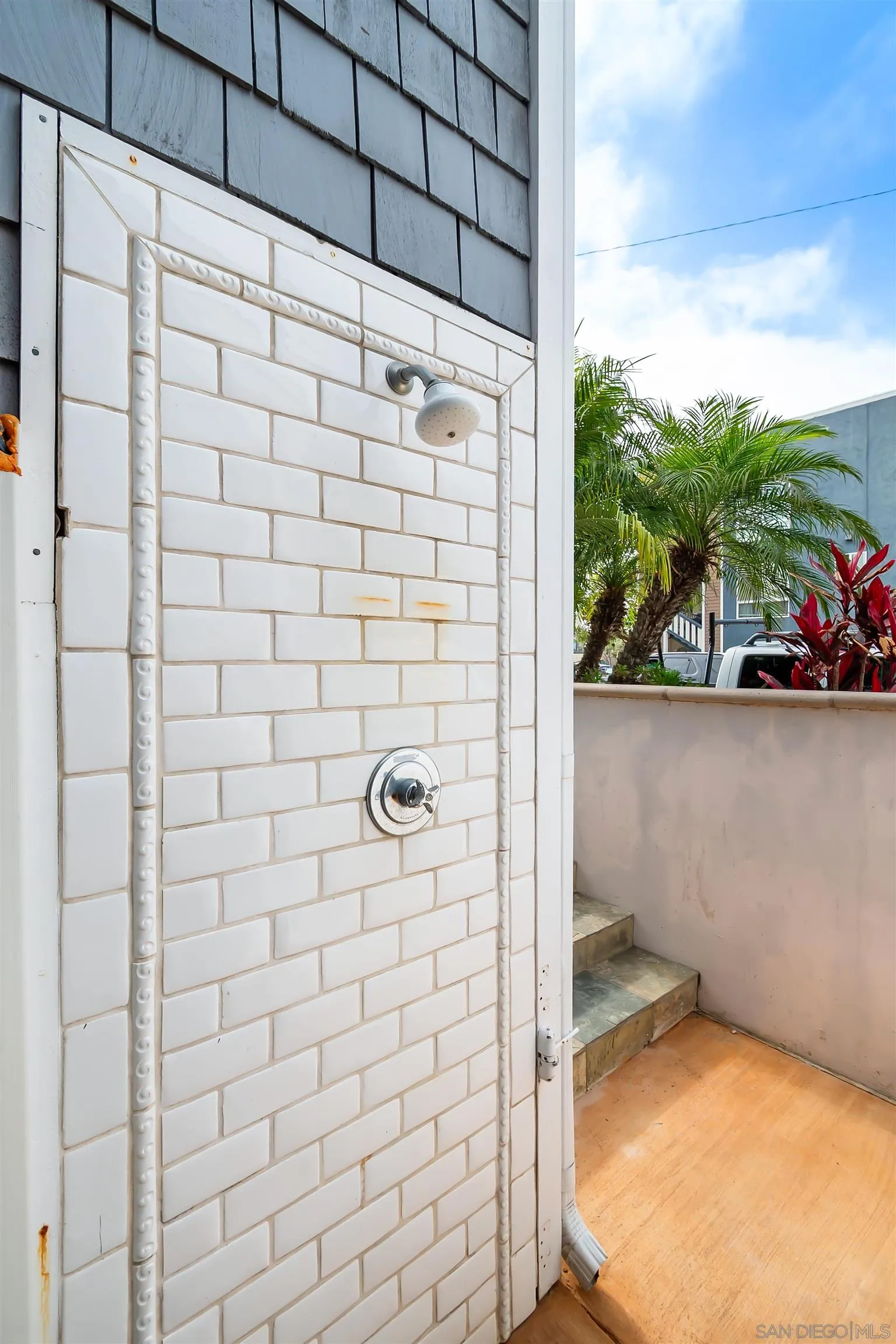 https://cdn.realtyfeed.com/cdn/127/250036566/fefe30c7dc3d1171a0b7ff52fcda5919.webp