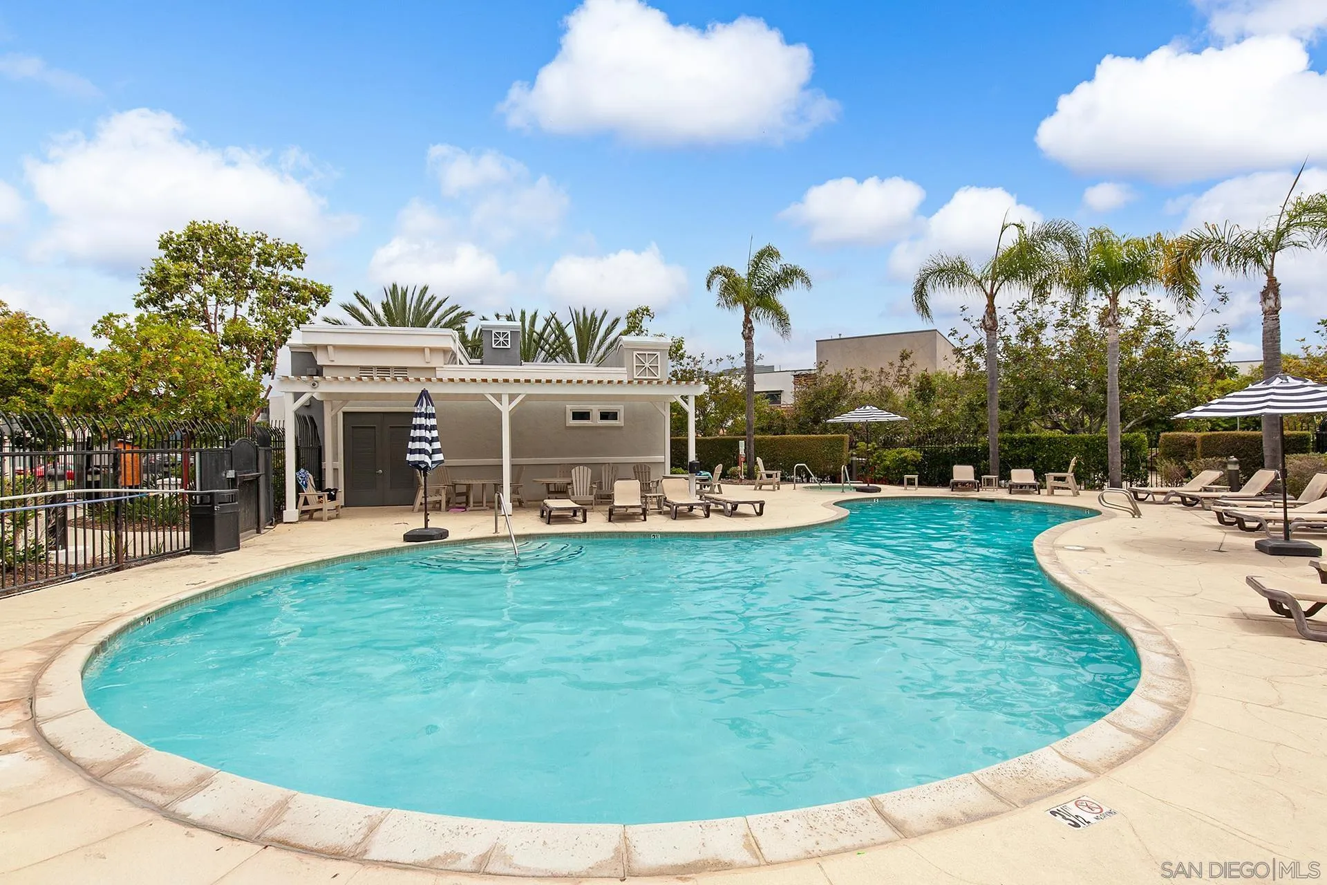 https://cdn.realtyfeed.com/cdn/127/250036568/0310fed3c4632b93cfbad05c0e8c752b.webp