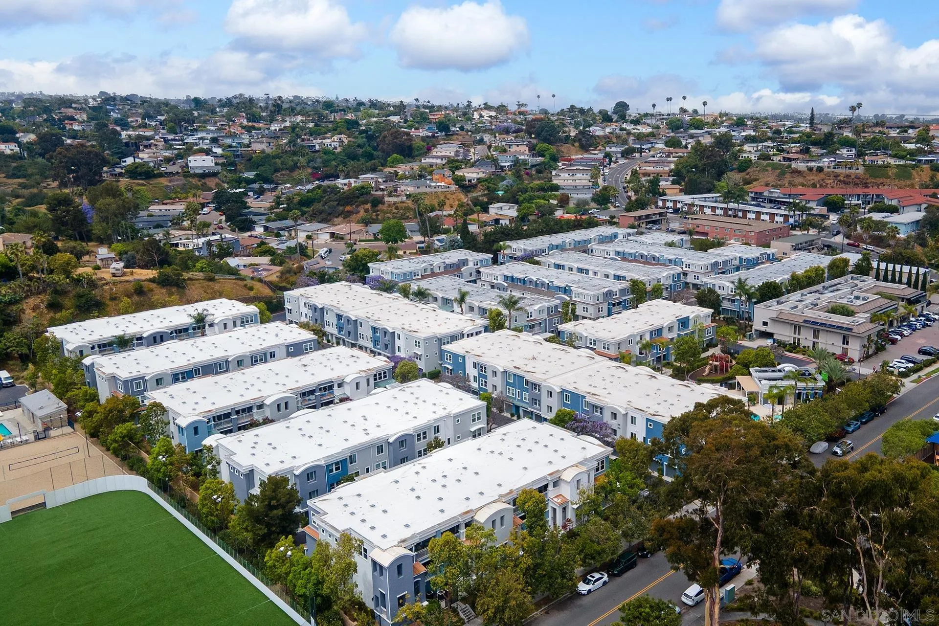 https://cdn.realtyfeed.com/cdn/127/250036568/6eff12a45ee995d9fa1b4eb1d5b7837f.webp