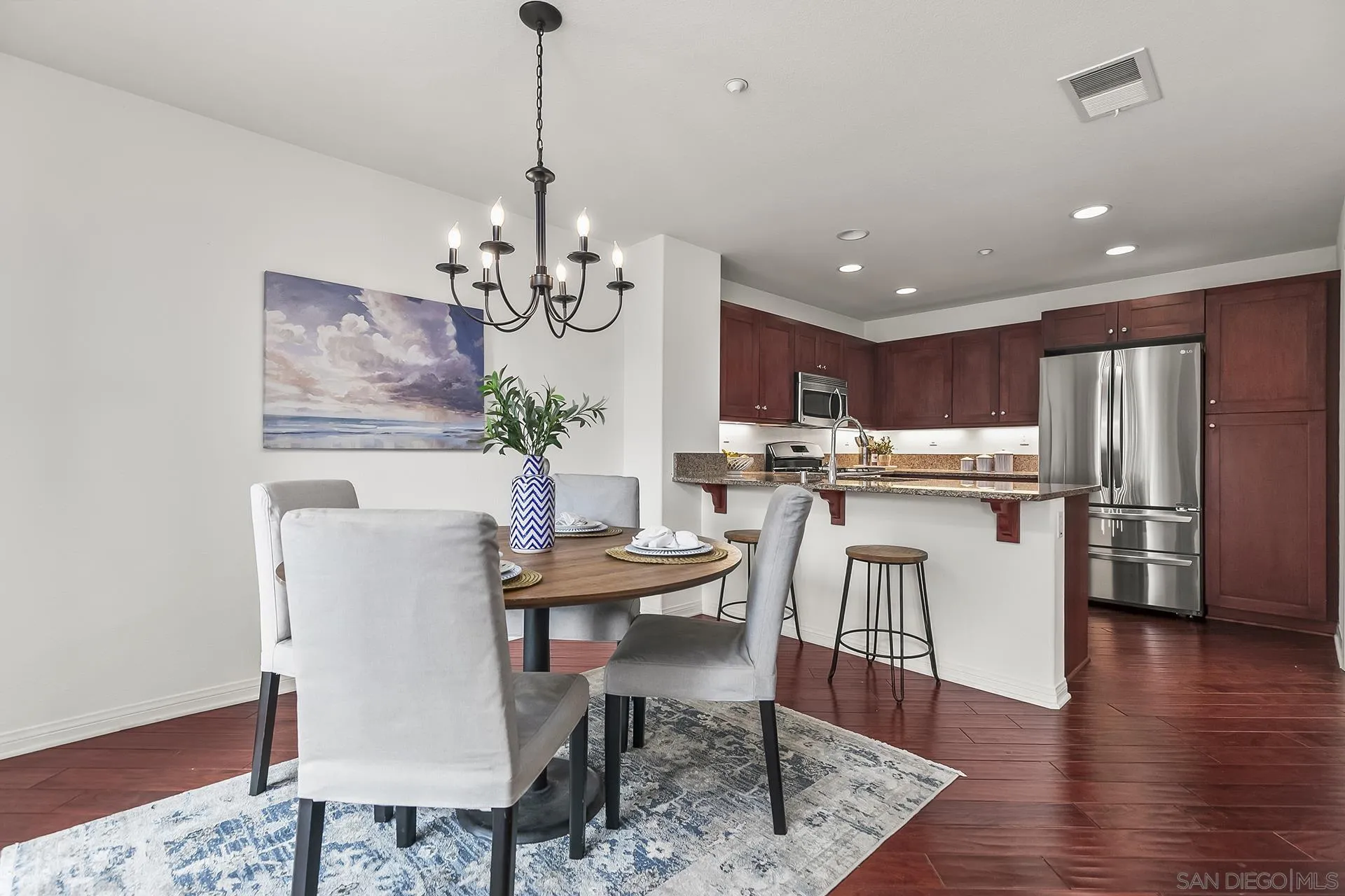https://cdn.realtyfeed.com/cdn/127/250036568/a8f17926ca5ea435b7115c4f69c6df6c.webp