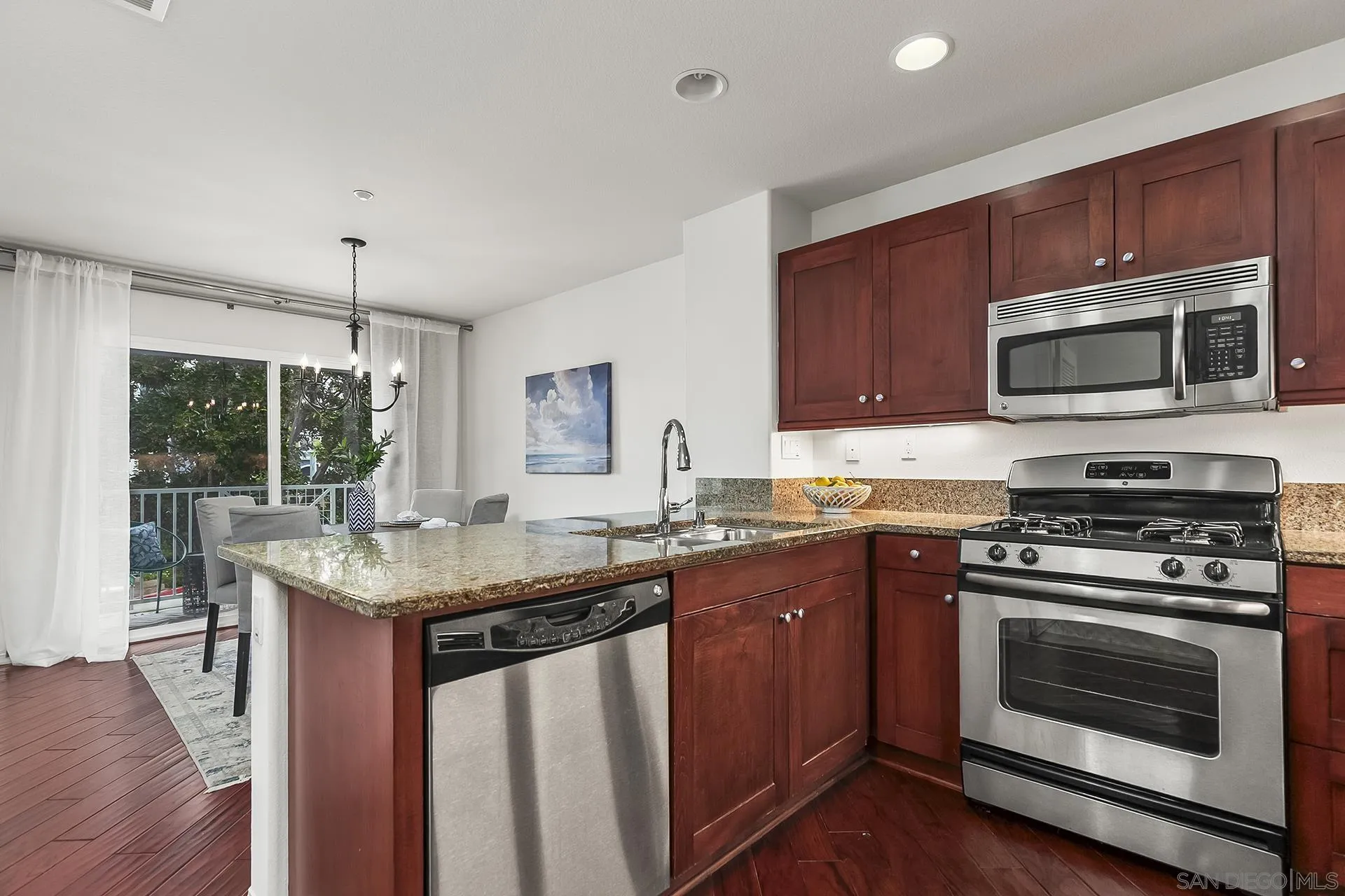 https://cdn.realtyfeed.com/cdn/127/250036568/e8295a9aac6da0c5a2c554f30c92302e.webp