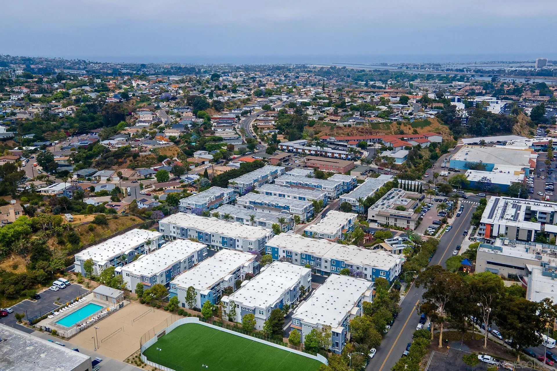 https://cdn.realtyfeed.com/cdn/127/250036568/eb3e1e847d7489004c56cd3a586ceee0.webp