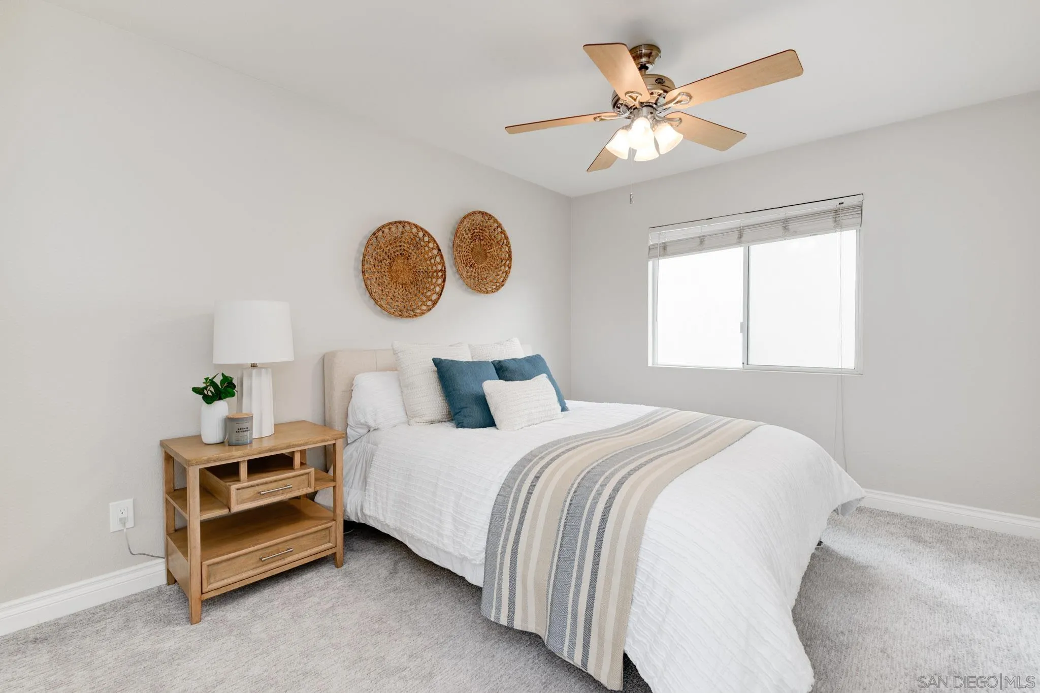 https://cdn.realtyfeed.com/cdn/127/250036570/1c9aae4ef076bee4cbe60faee0fc8390.webp