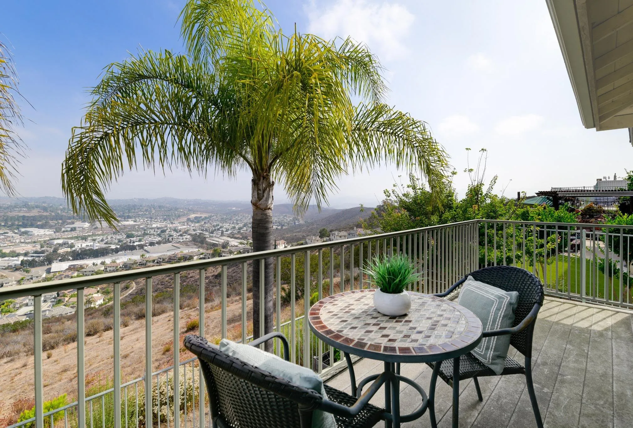 https://cdn.realtyfeed.com/cdn/127/250036570/2faa82f93137f071641d2ca829a23952.webp