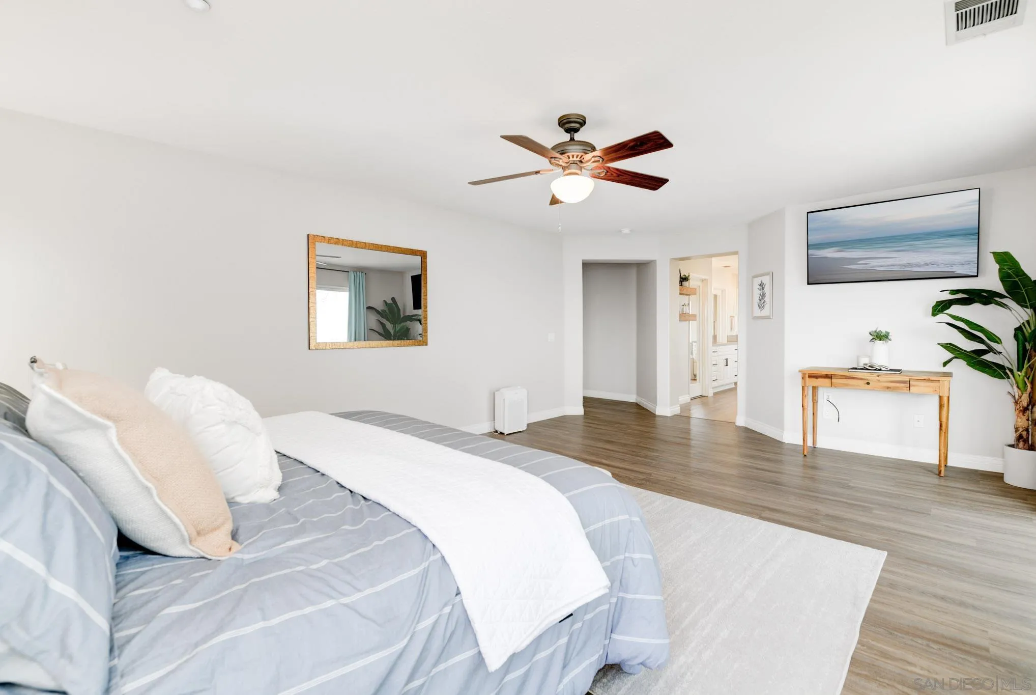 https://cdn.realtyfeed.com/cdn/127/250036570/5762fa5a99cbeaaca2ef1374a7bef193.webp