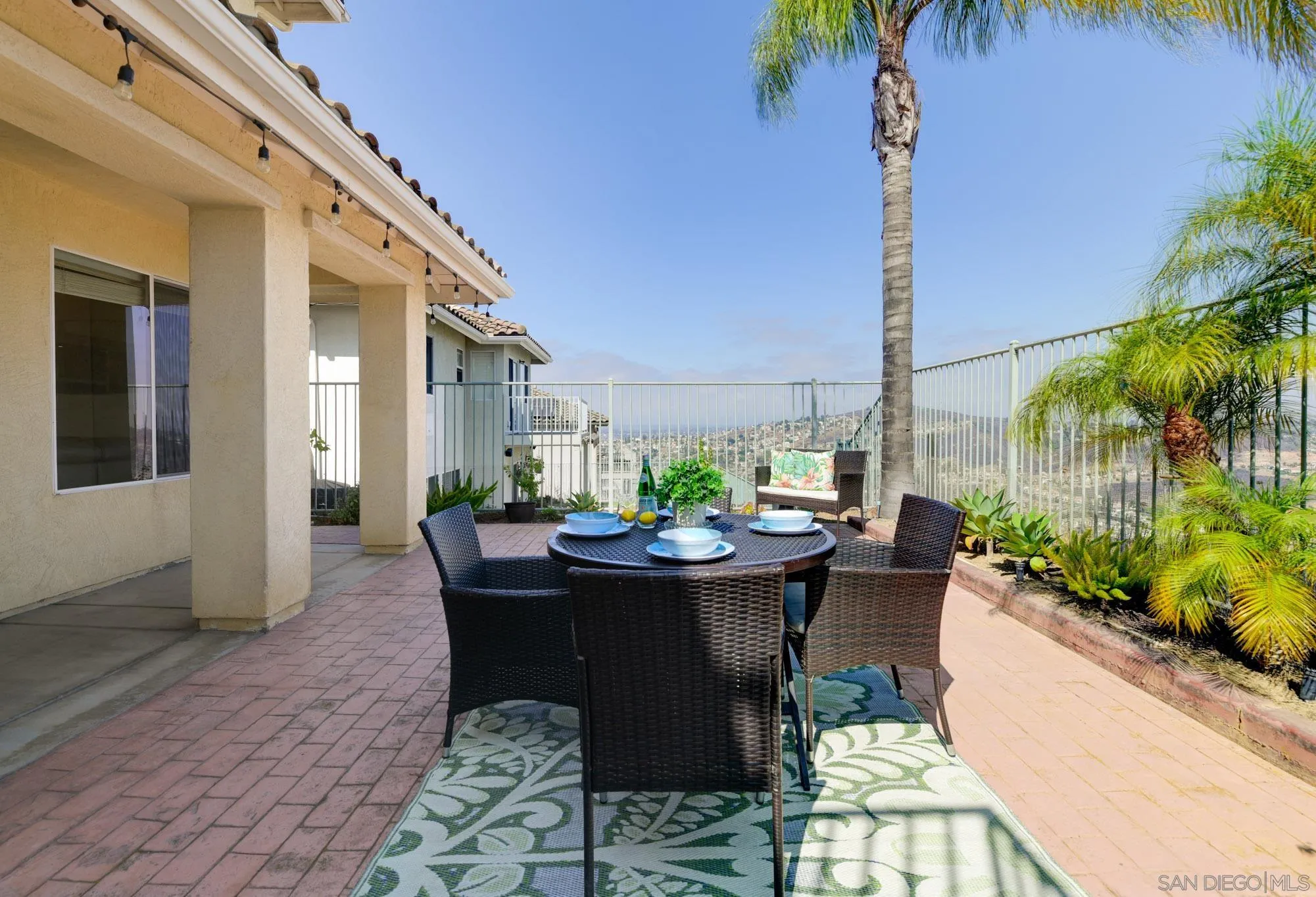 https://cdn.realtyfeed.com/cdn/127/250036570/68a0554c71c1a569ce2bd8b753dbecd6.webp