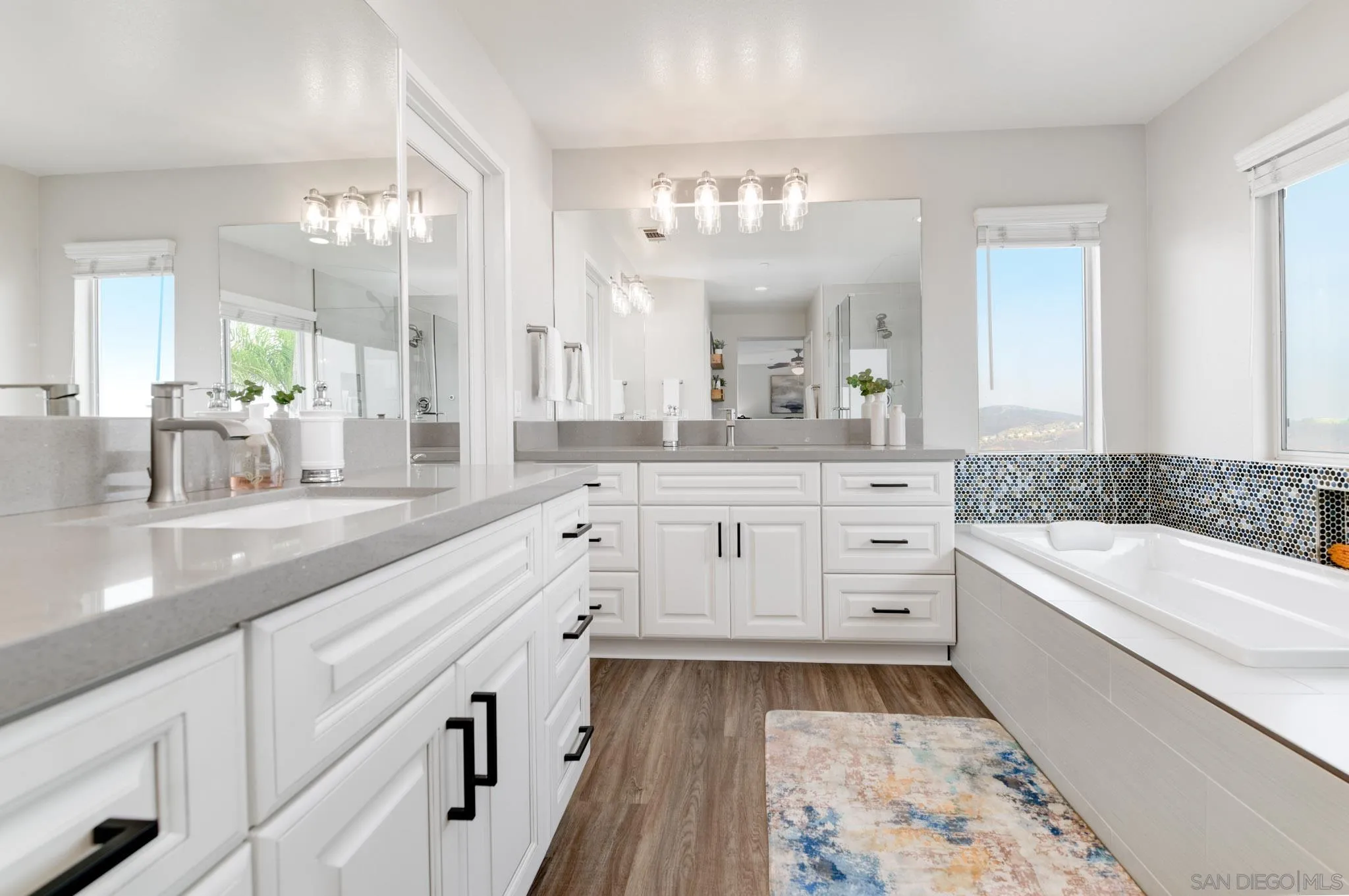 https://cdn.realtyfeed.com/cdn/127/250036570/ecbab3f3e6c38eb46951e1383f10c488.webp