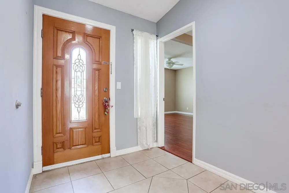 https://cdn.realtyfeed.com/cdn/127/250036571/13704f4f53637e04817be9447aca879c.webp
