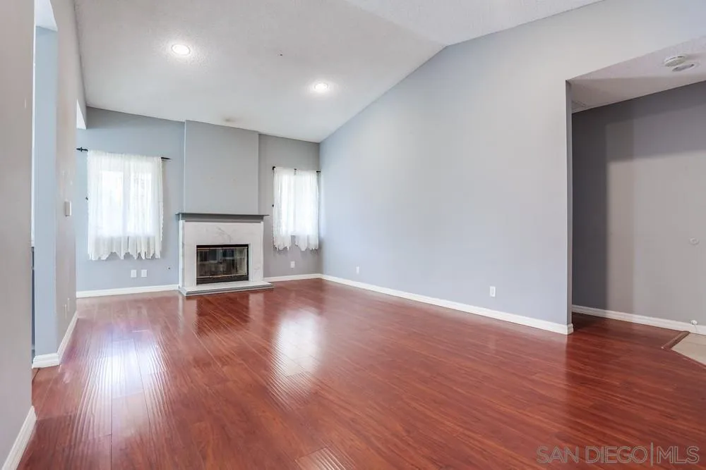 https://cdn.realtyfeed.com/cdn/127/250036571/5144d8b482a7eac5afd3d28b3e39da9d.webp