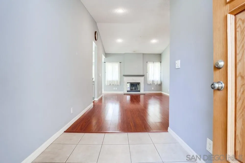 https://cdn.realtyfeed.com/cdn/127/250036571/861f0f6a4c8621f64db89caf50516946.webp