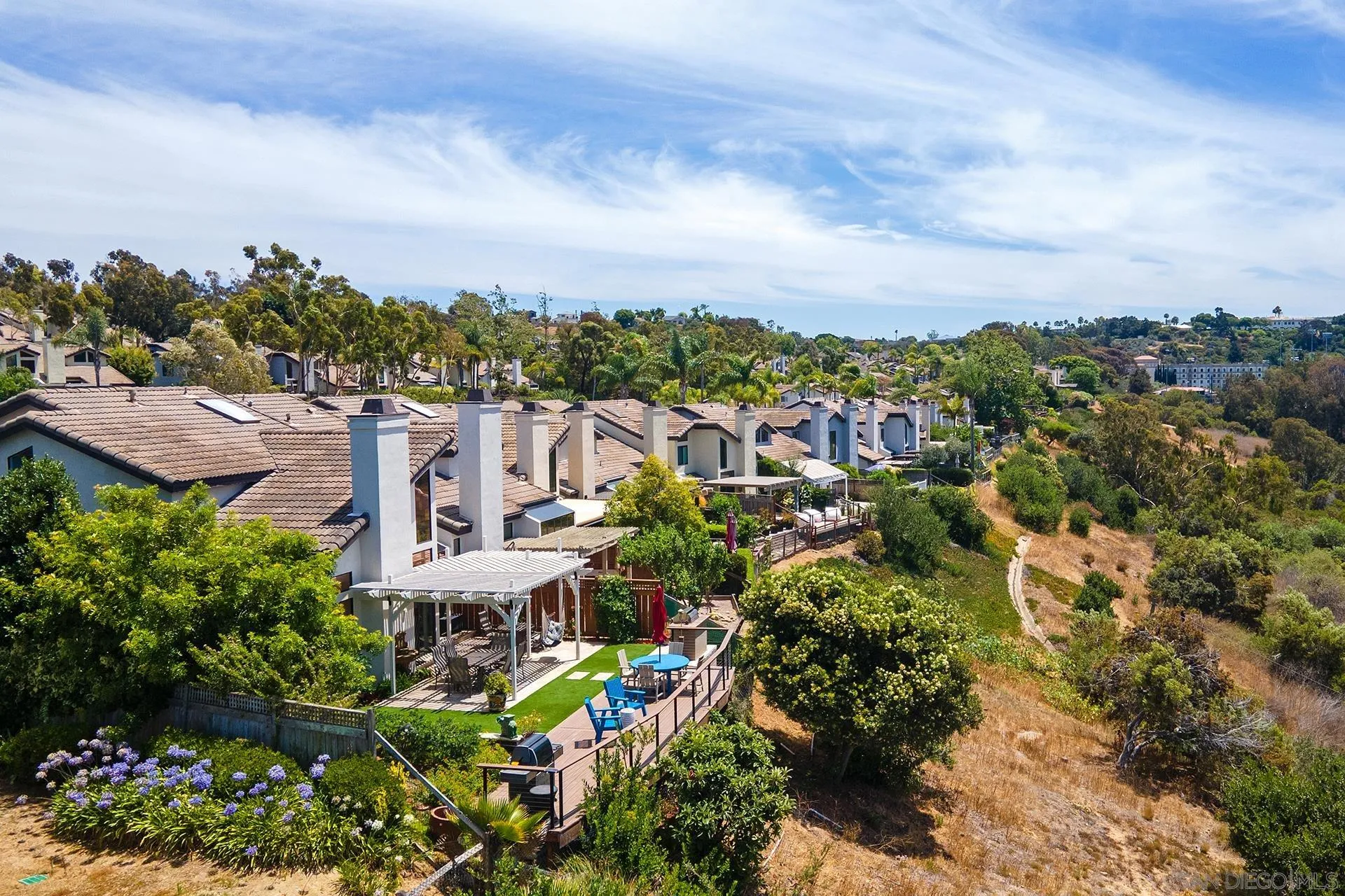 Photo #3: 250036572 Listing 