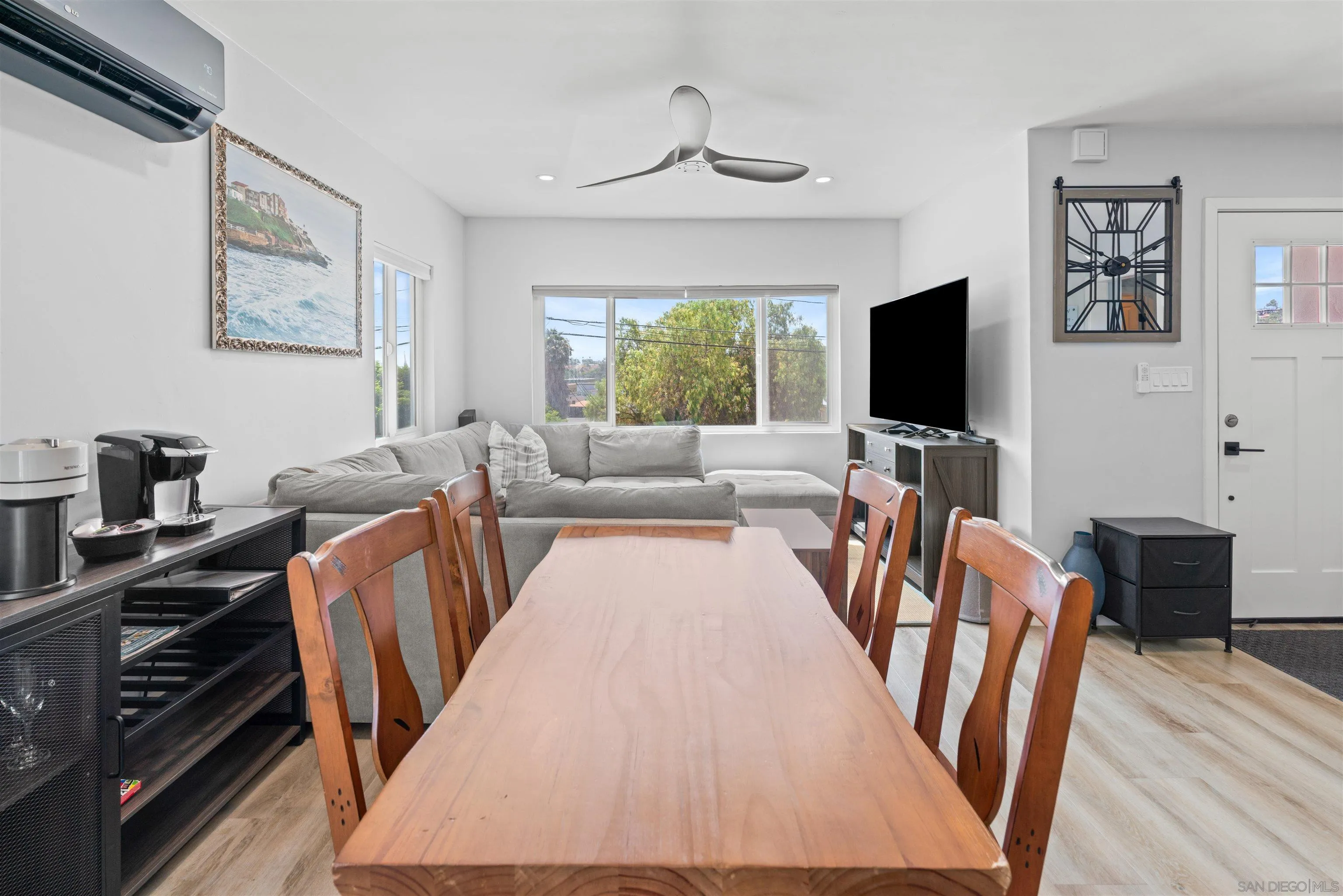 https://cdn.realtyfeed.com/cdn/127/250036575/1b634a4e57a8a08fe5d1b06928bc5a44.webp