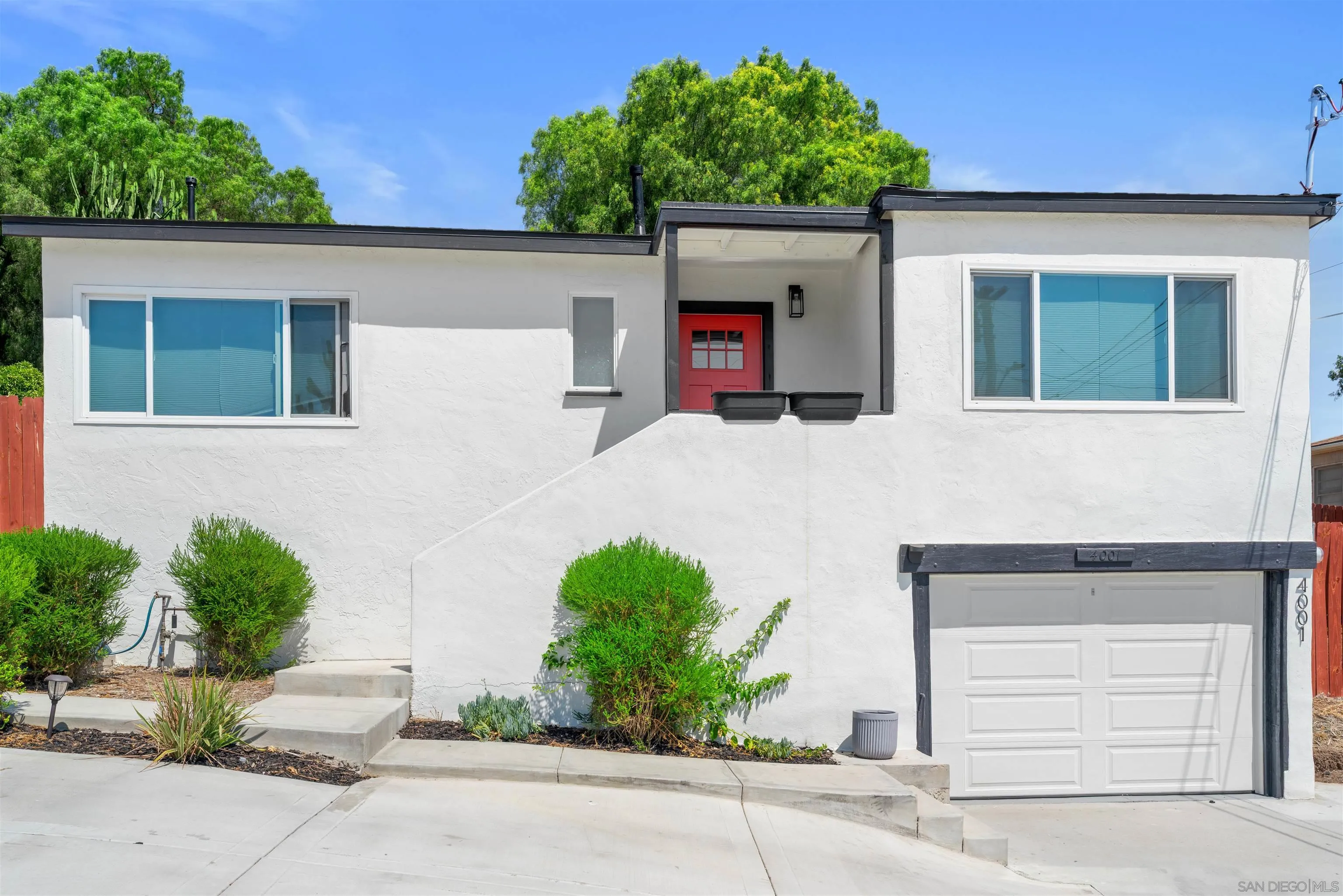 https://cdn.realtyfeed.com/cdn/127/250036575/8758e9ae447214980f4c920098afc290.webp