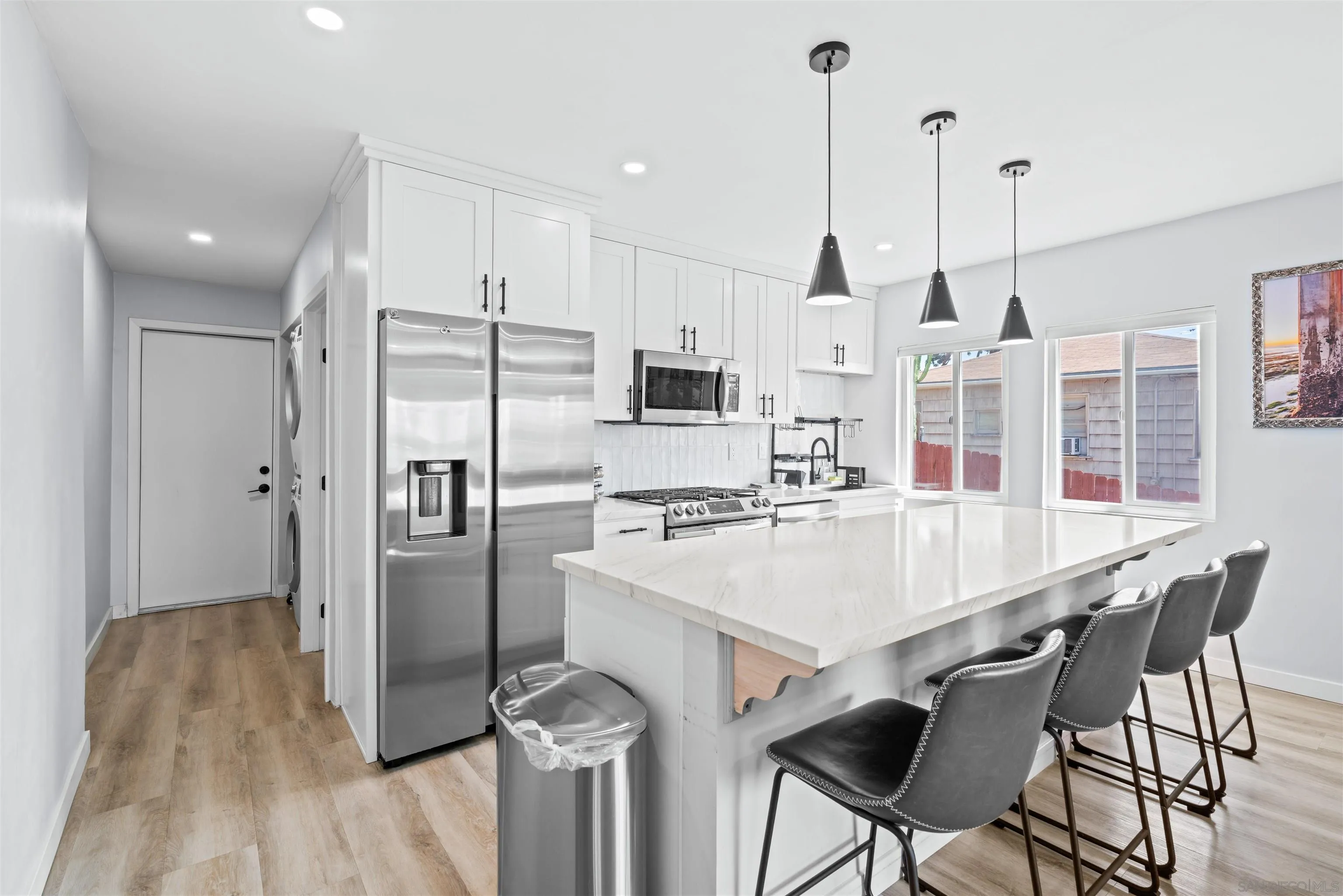 https://cdn.realtyfeed.com/cdn/127/250036575/abbe037ef4dbb1fe82c41bdf7da67fbf.webp