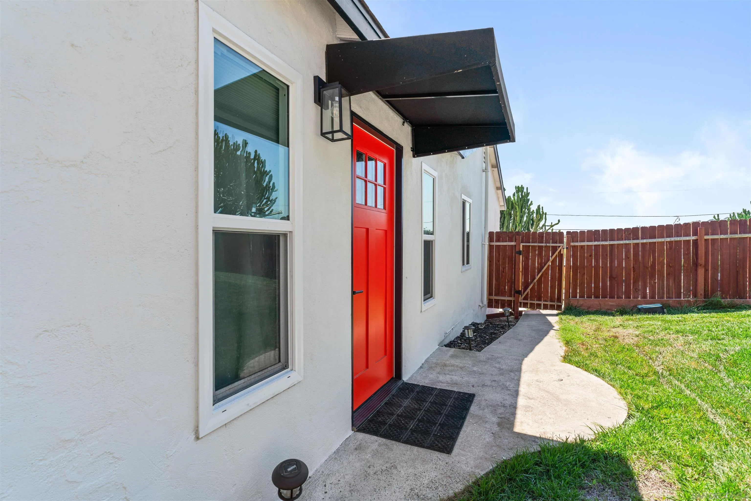 https://cdn.realtyfeed.com/cdn/127/250036575/b94fb9d4df5538f0242b2c9306b43b37.webp