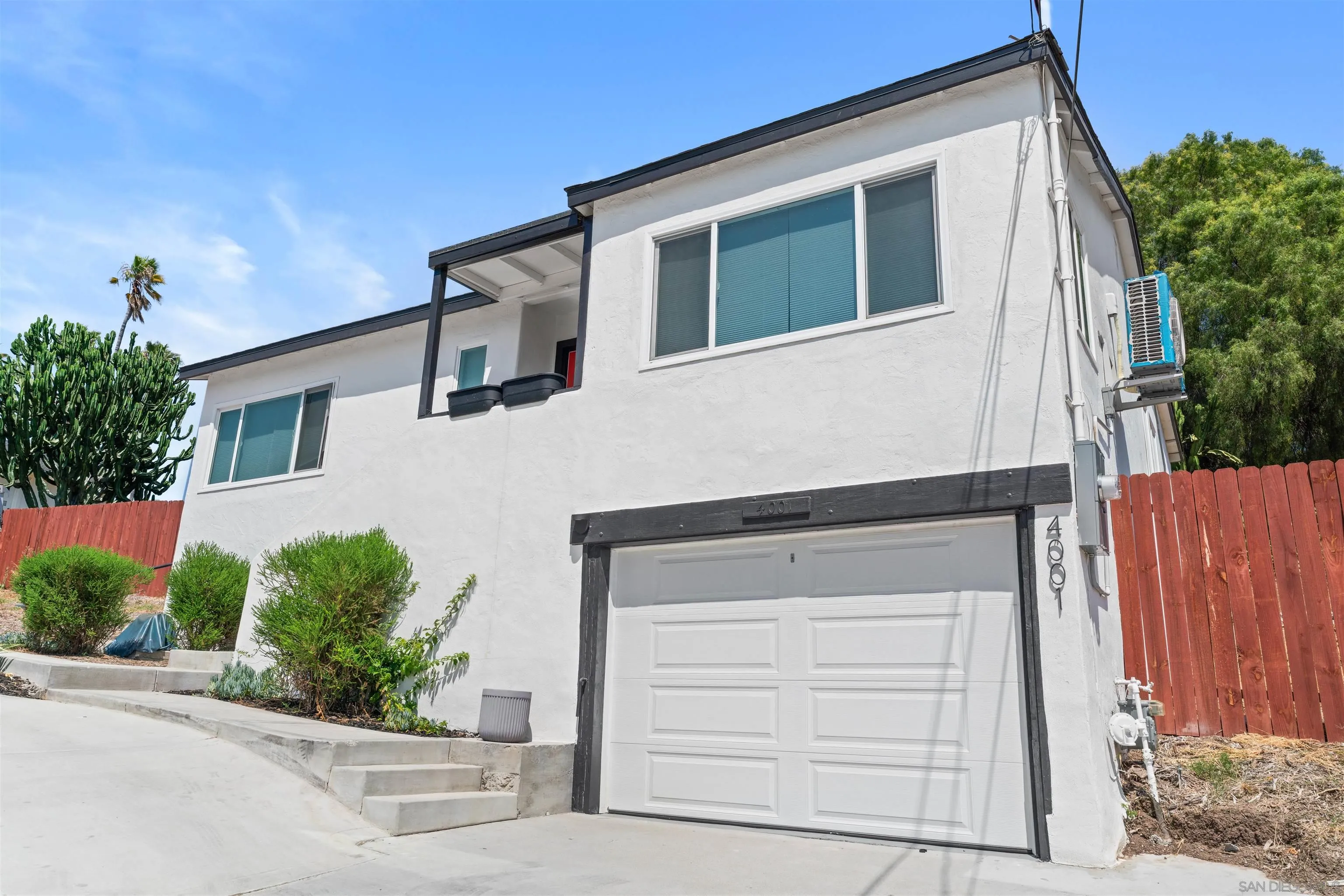 https://cdn.realtyfeed.com/cdn/127/250036575/e172866e6ffec1679332b24cbca39040.webp