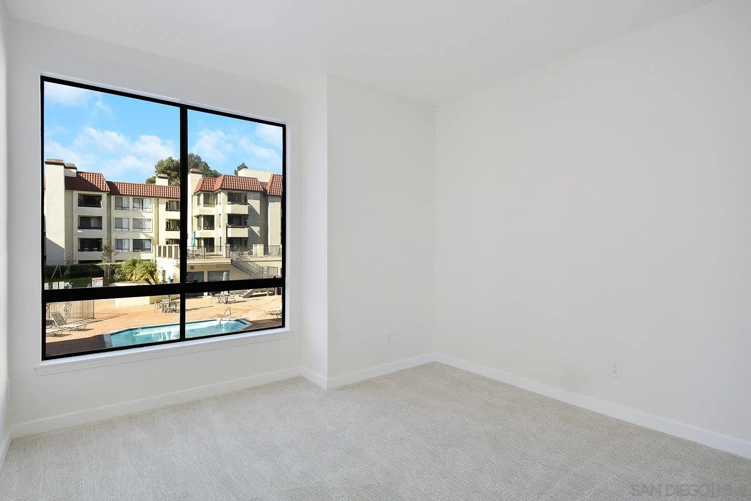 https://cdn.realtyfeed.com/cdn/127/250036577/7c2de820e87a3d1a0ccac5f87d0daa8c.webp
