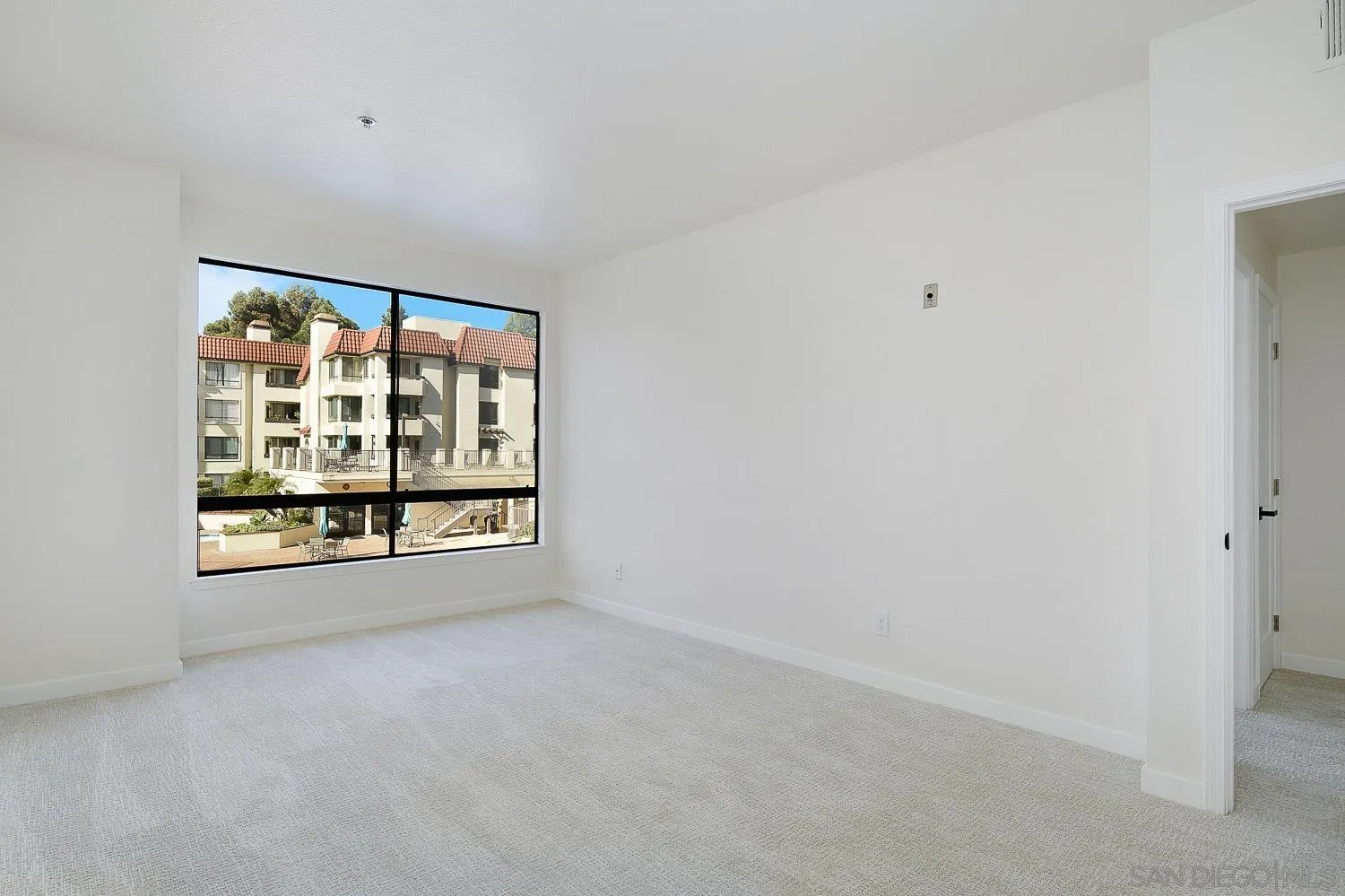 https://cdn.realtyfeed.com/cdn/127/250036577/9fbb9bda0d32b8180cb00a3ca43d16d4.webp