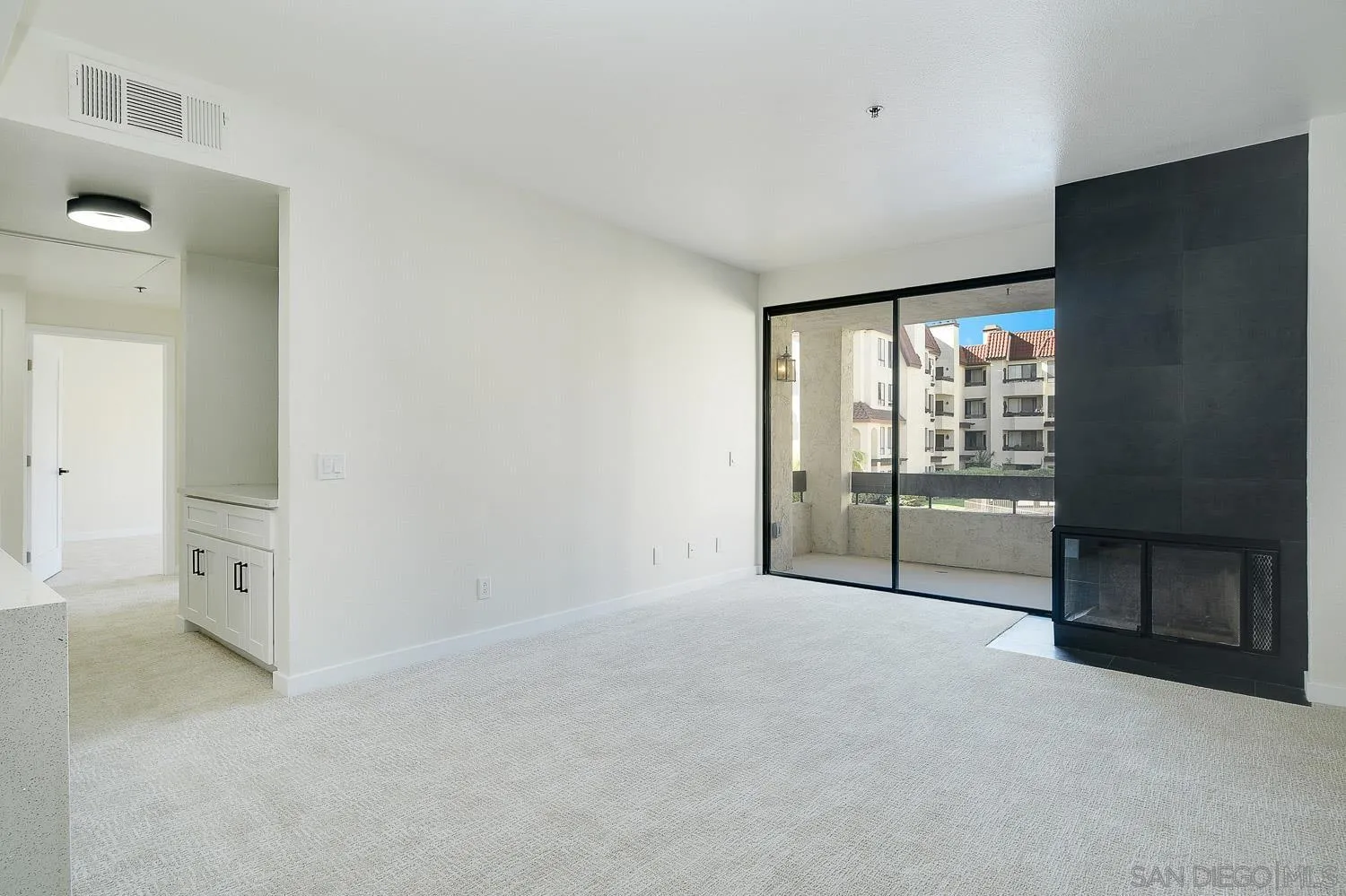 https://cdn.realtyfeed.com/cdn/127/250036577/c020a3bec226cba259d94b44965e191f.webp