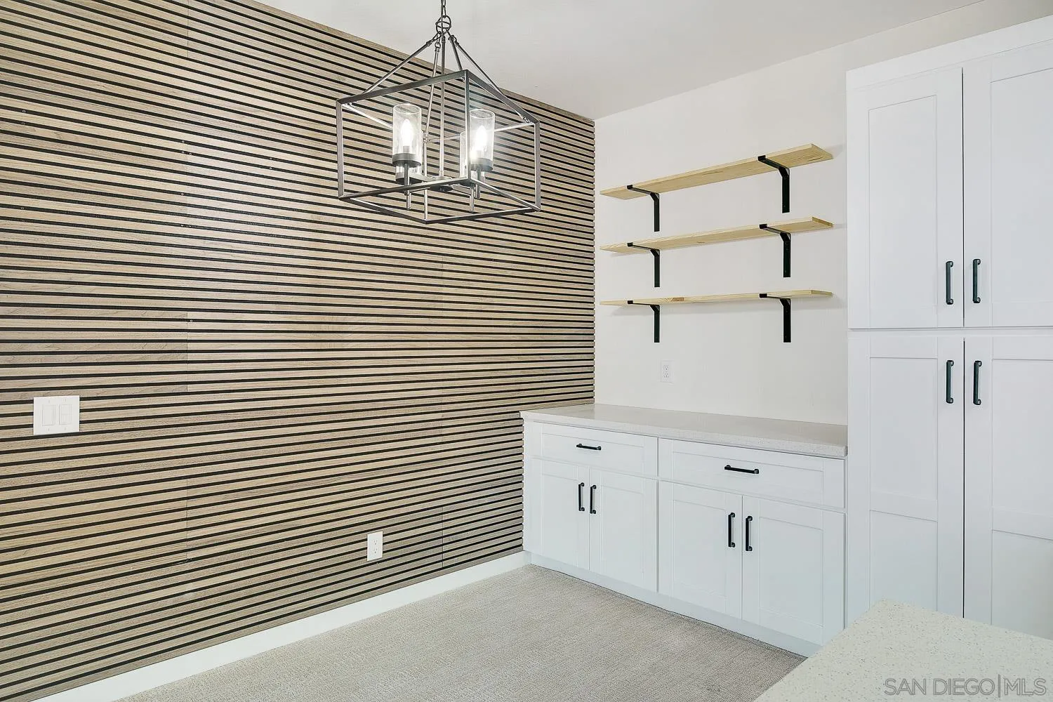 https://cdn.realtyfeed.com/cdn/127/250036577/e186216785a3f0b3209977722881a6f1.webp
