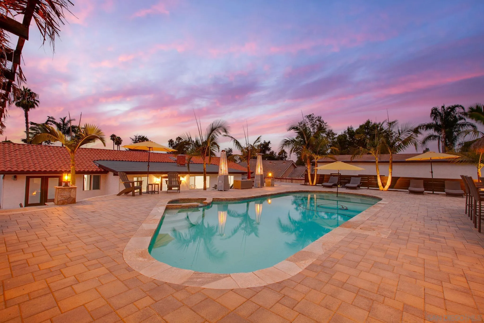 https://cdn.realtyfeed.com/cdn/127/250036579/06bbb5045b33c36146df821a33466a94.webp