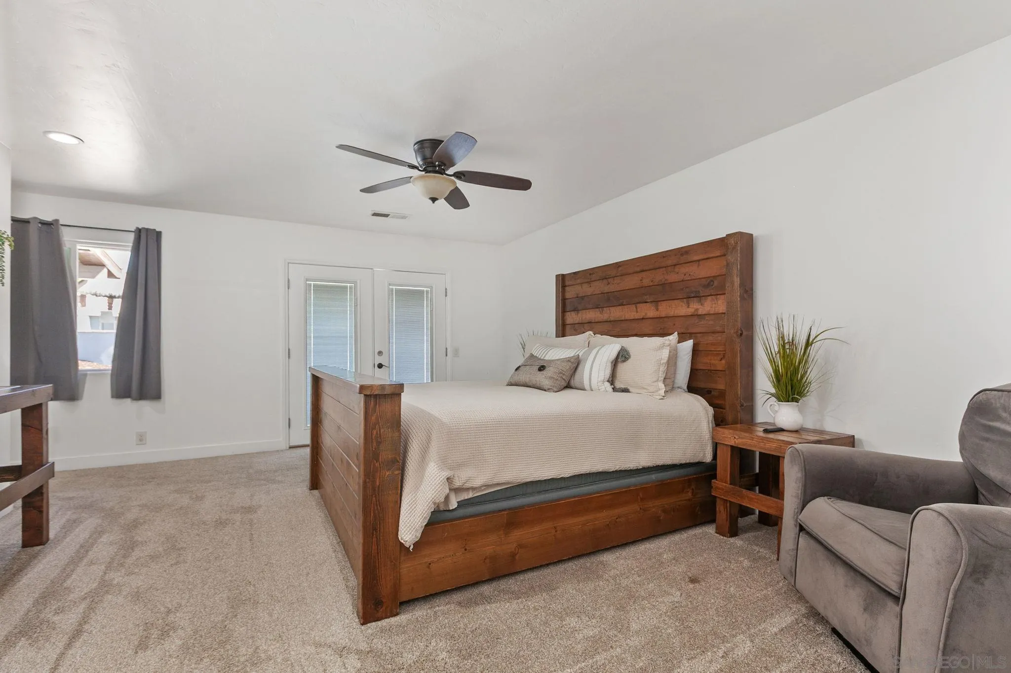 https://cdn.realtyfeed.com/cdn/127/250036579/0a312f6cb36812825ec07940b928c103.webp