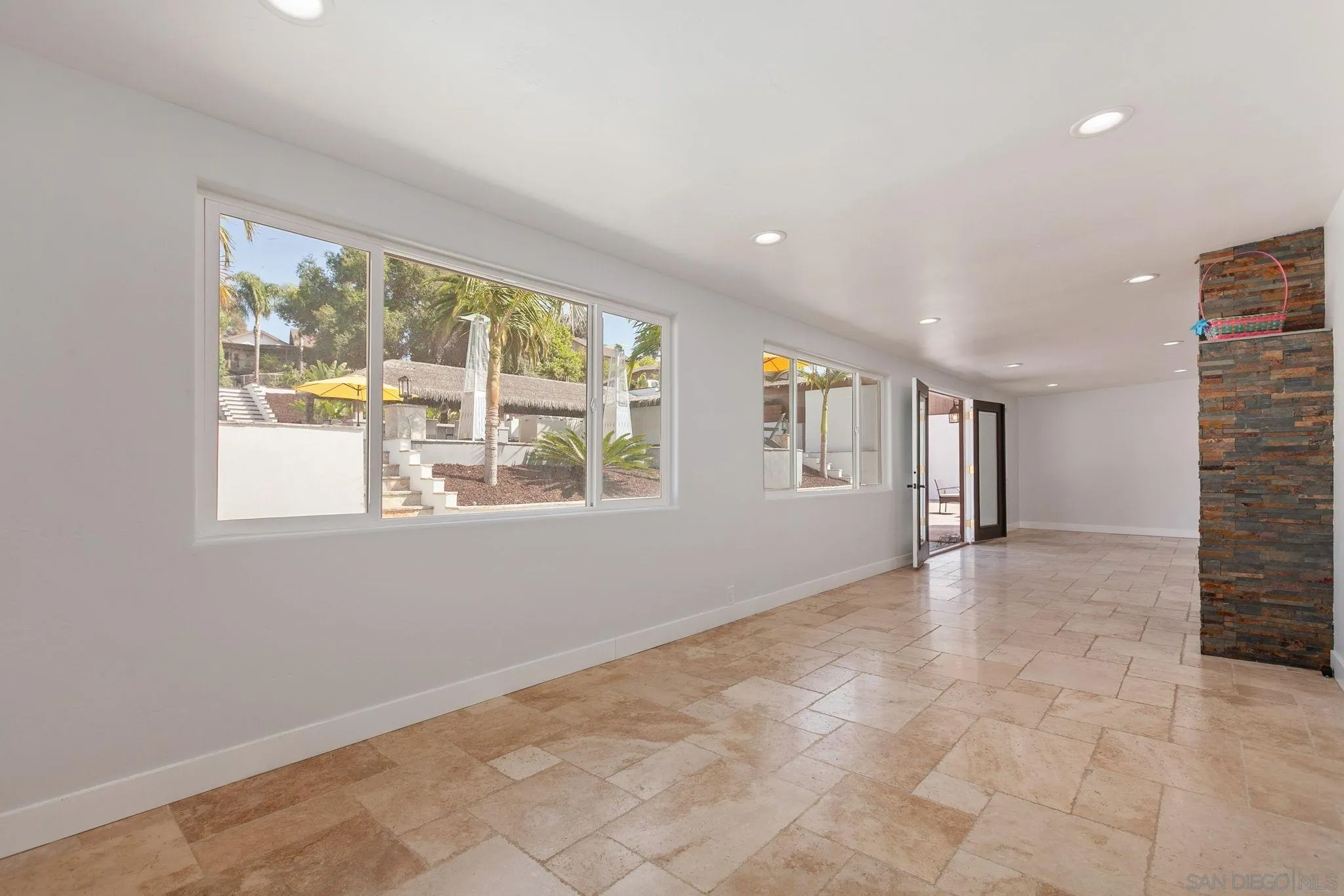 https://cdn.realtyfeed.com/cdn/127/250036579/0c7afeeb370f5b15afe7303fee900df9.webp