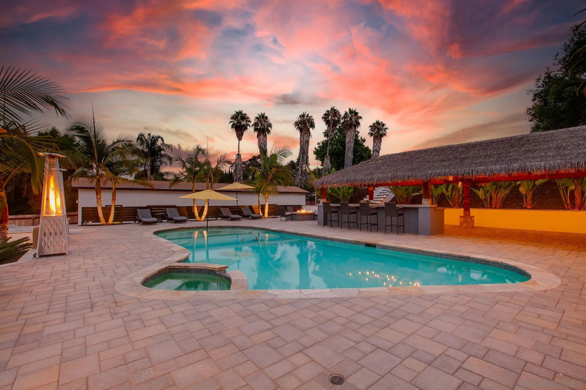 https://cdn.realtyfeed.com/cdn/127/250036579/11c86c7cdecb6e860ae539b66b0a75e8.webp