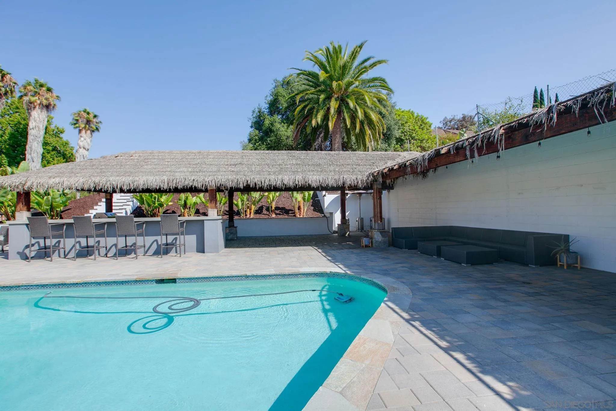 https://cdn.realtyfeed.com/cdn/127/250036579/38306f022c6db04839d579c500509273.webp