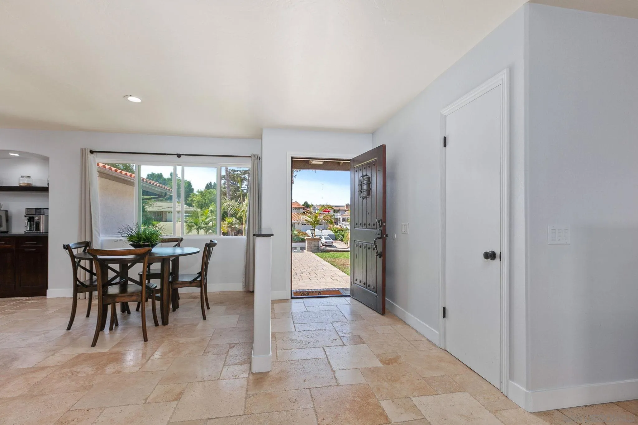 https://cdn.realtyfeed.com/cdn/127/250036579/41951bb5e7451941e96f1c4b9a476e77.webp