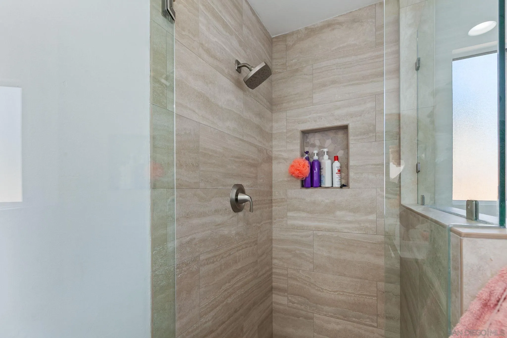https://cdn.realtyfeed.com/cdn/127/250036579/575fae393ca63f382654a17836a8f679.webp