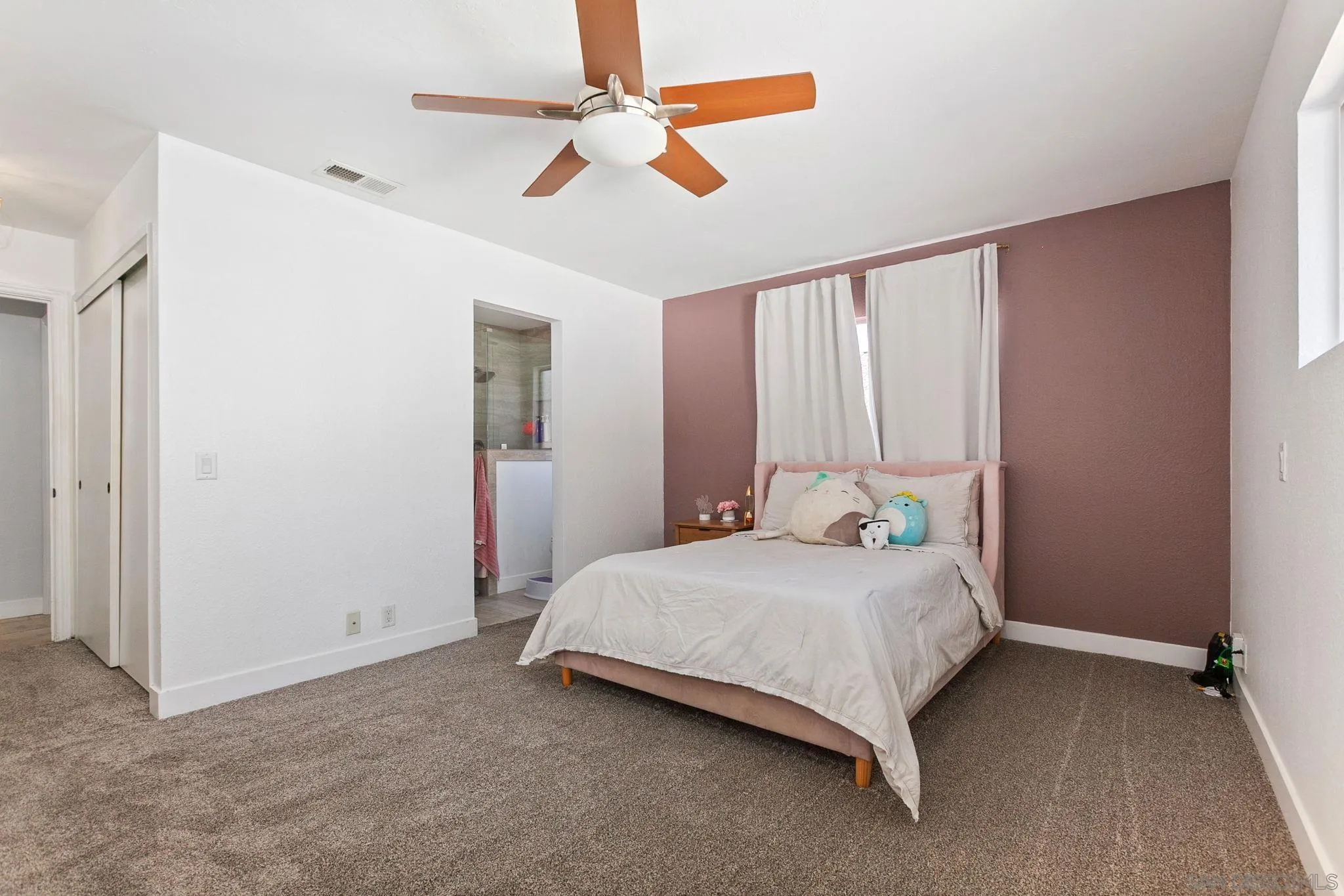https://cdn.realtyfeed.com/cdn/127/250036579/8679bdd4857a0f0b025121beff5e775d.webp