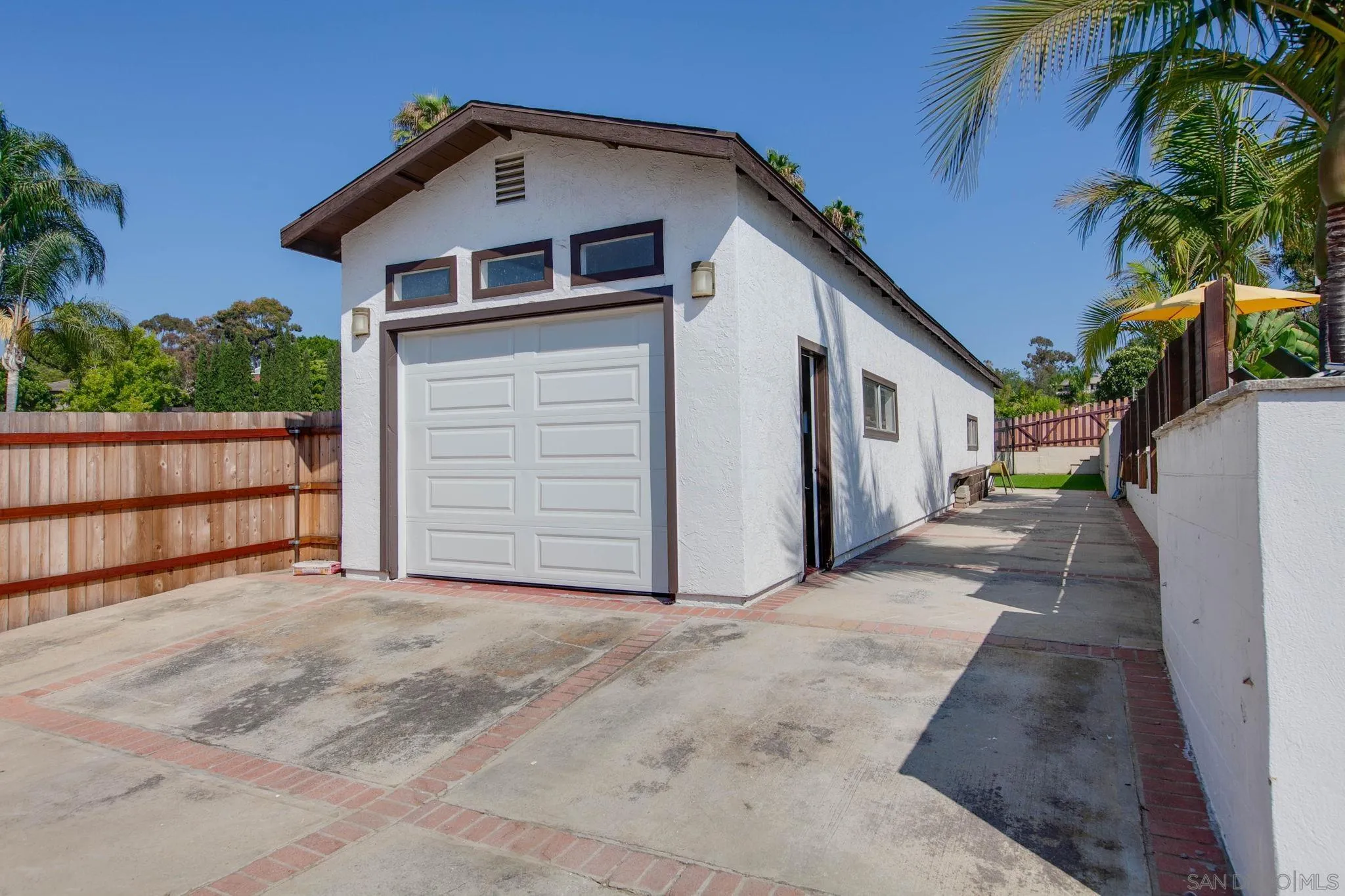 https://cdn.realtyfeed.com/cdn/127/250036579/abfc26c4807b28e63b4819523d4c3374.webp