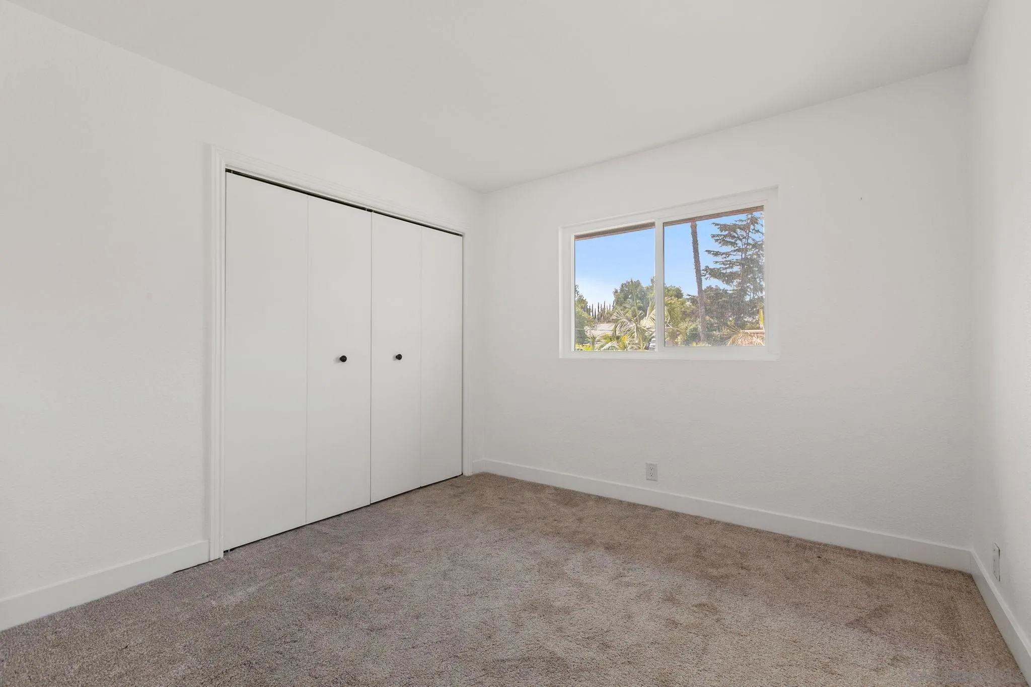 https://cdn.realtyfeed.com/cdn/127/250036579/dd90c007f016592c0c6f697786dc06fb.webp