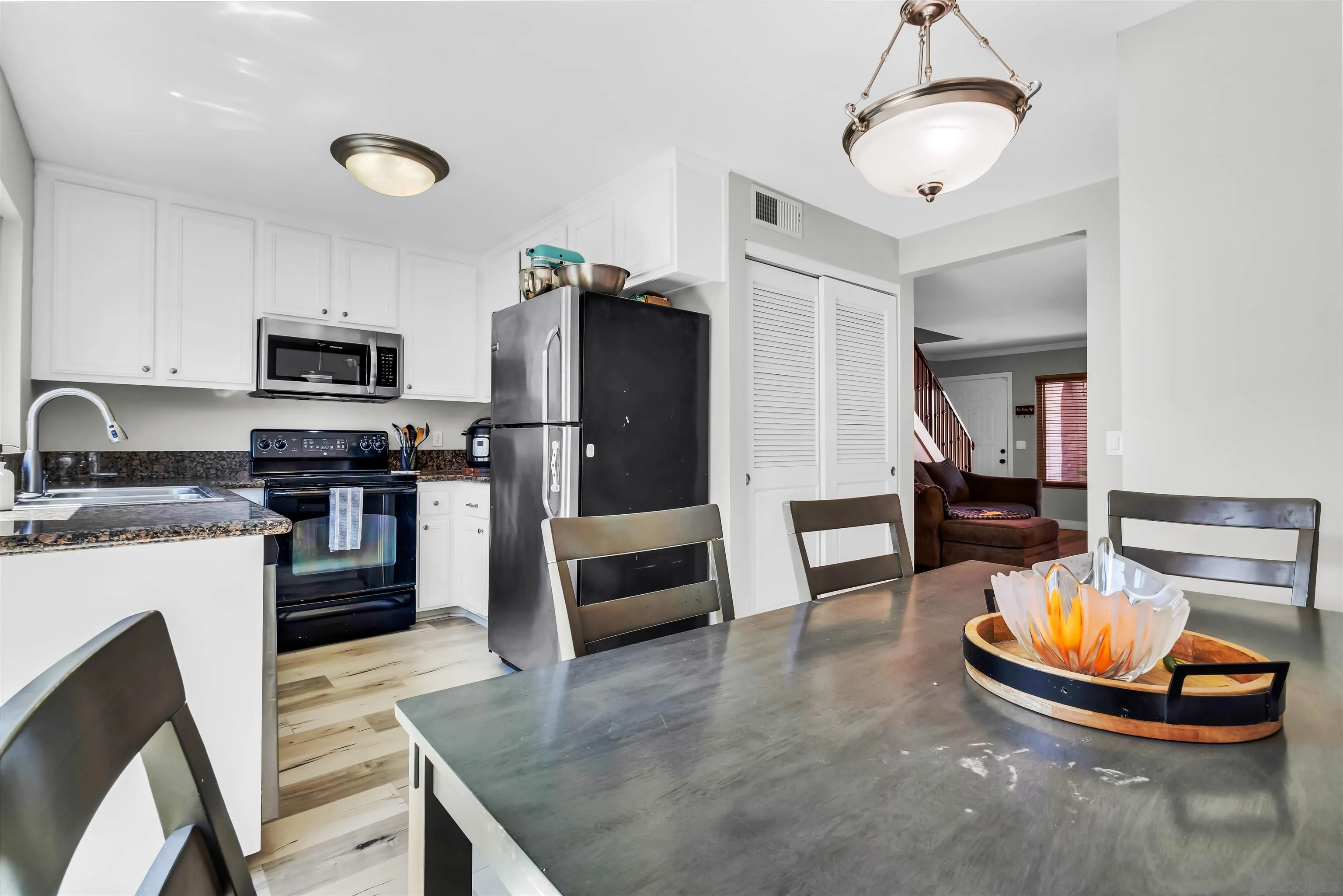 Photo #7: 250036583 Listing: Photo #7