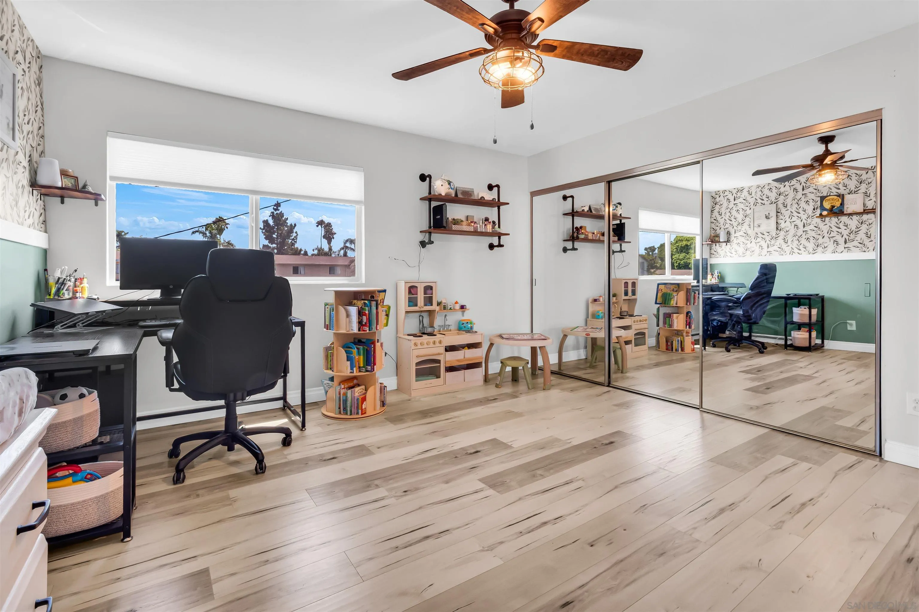 https://cdn.realtyfeed.com/cdn/127/250036583/987ee457252d182d7adfabbeaa7e77c0.webp