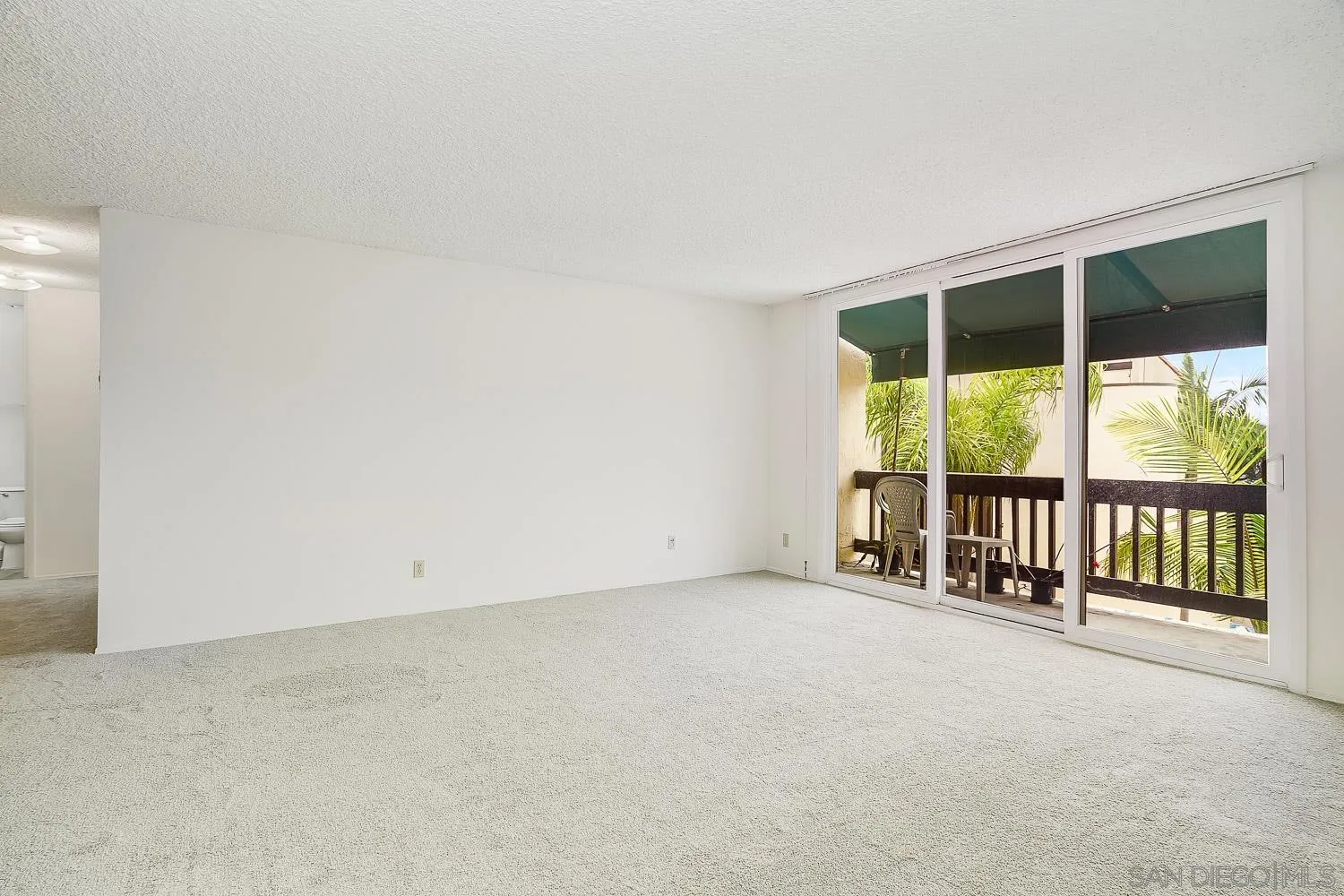 https://cdn.realtyfeed.com/cdn/127/250036584/54dca29eb43e46b59e985706f547ec63.webp