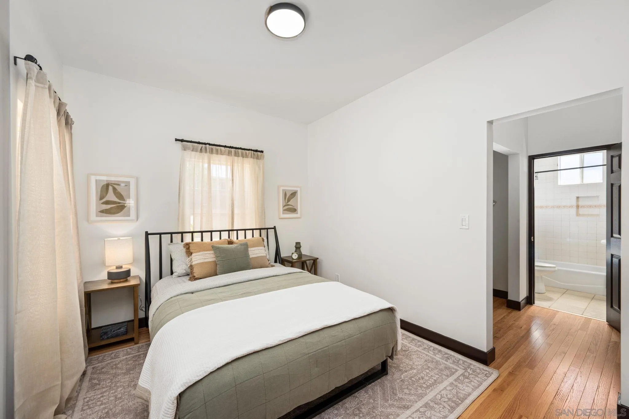 https://cdn.realtyfeed.com/cdn/127/250036588/7db16225a6be4d94f35ac9bc5f3f0656.webp