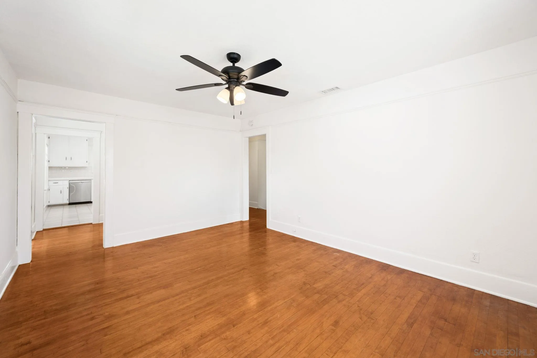 https://cdn.realtyfeed.com/cdn/127/250036588/9505144b6f44c5c14ec551652153ffe4.webp
